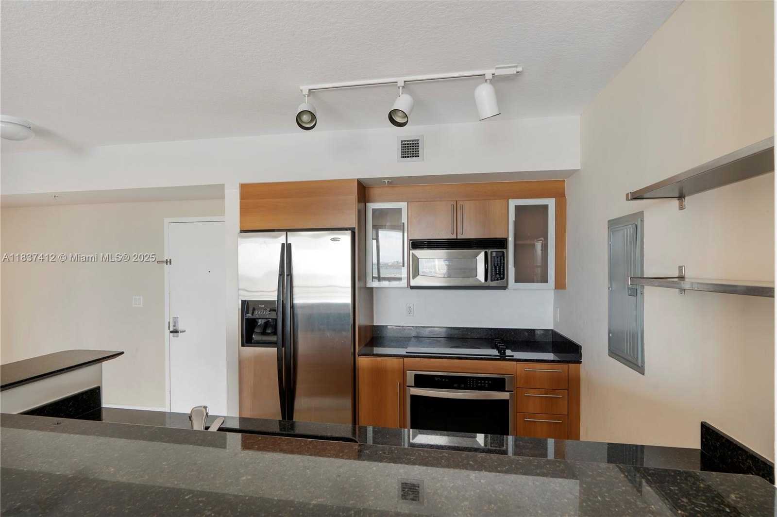 Small Image of 325 SOUTH BISCAYNE BLVD #3322, Miami Number 10