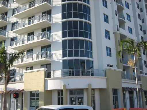 Small Image of Hollywood Number 2