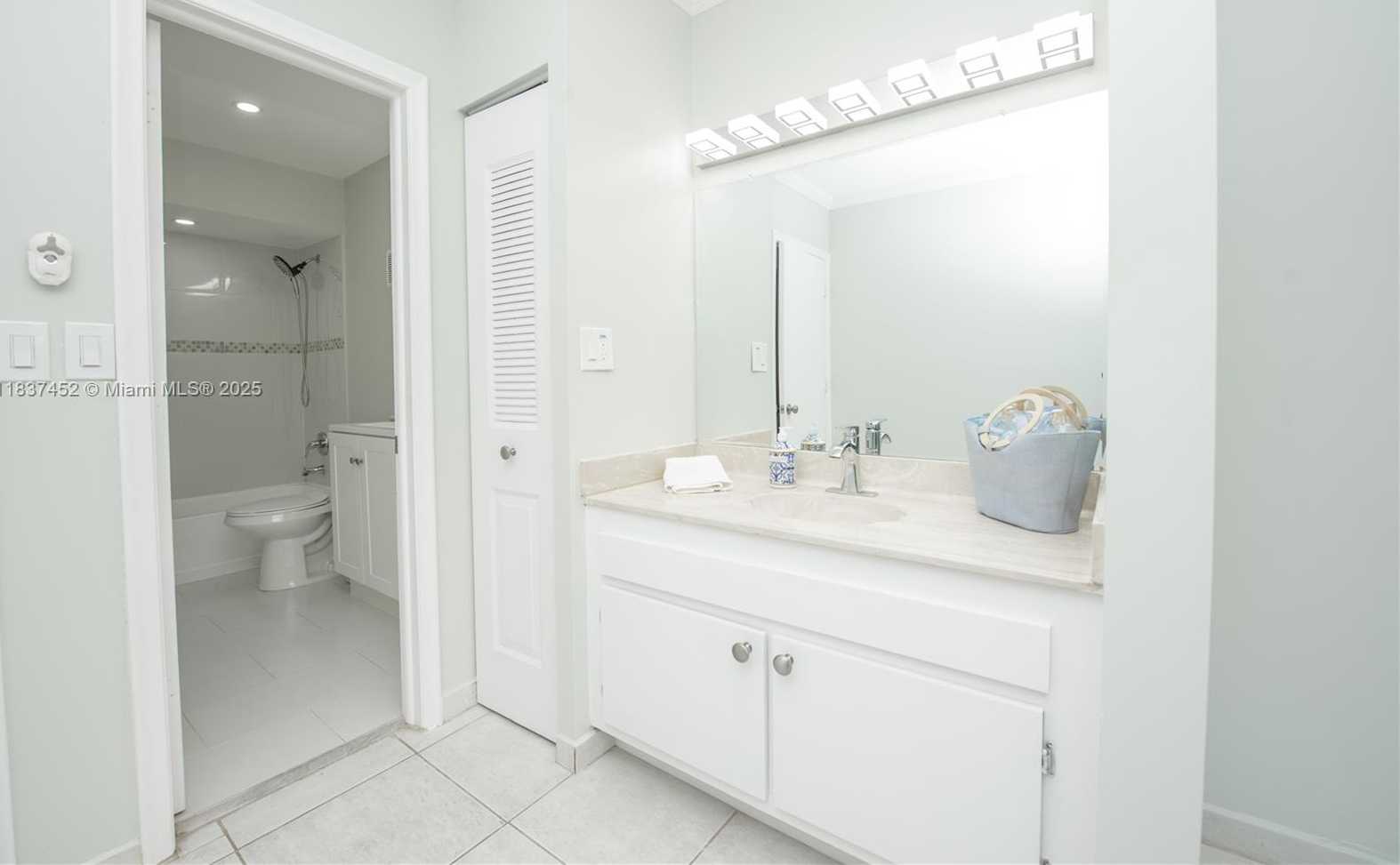 Small Image of 10945 SOUTH WEST 113TH PL #1B, Miami Number 30