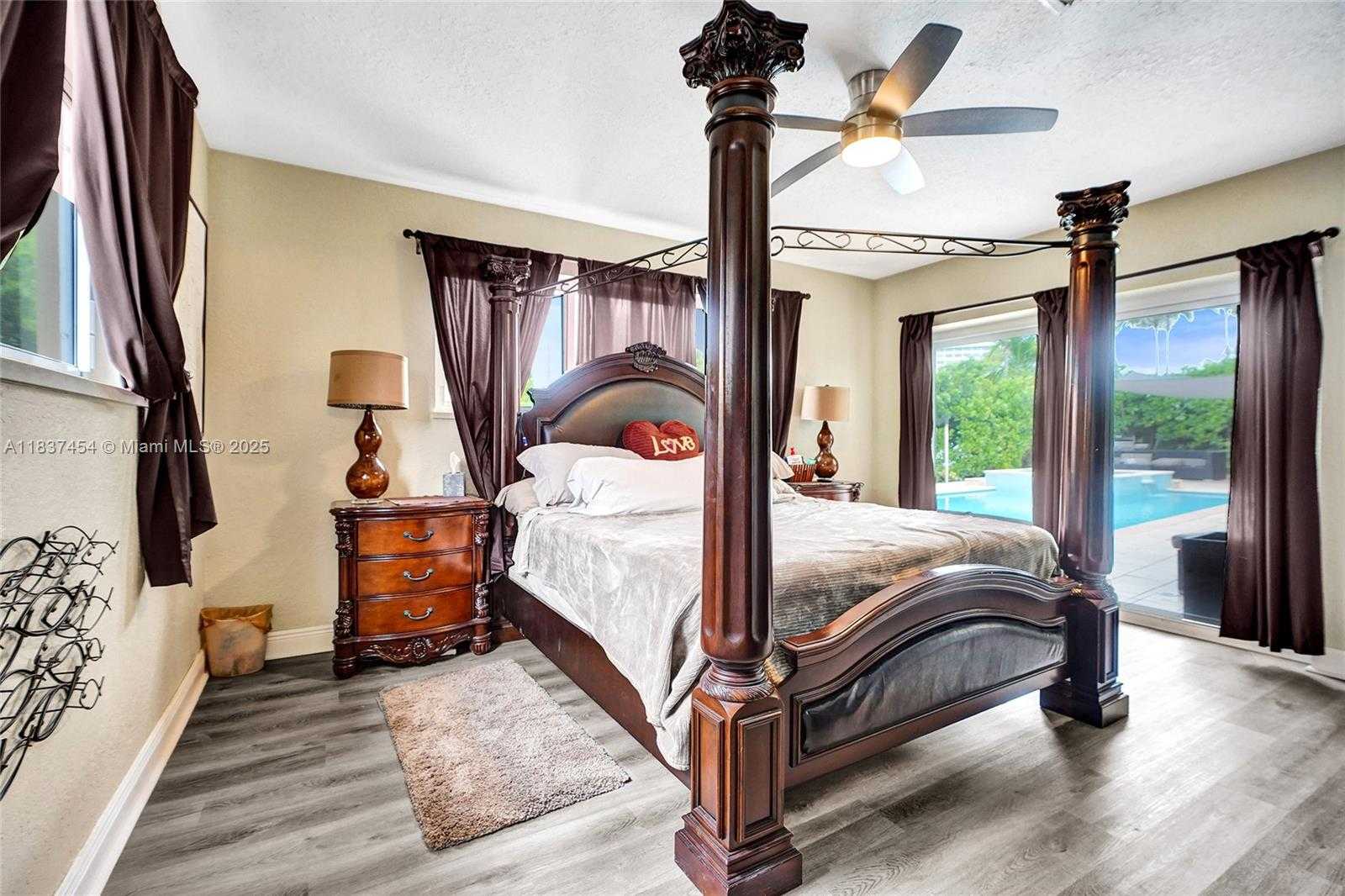 Small Image of 1155 SOUTH BISCAYNE POINT RD, Miami Beach Number 19
