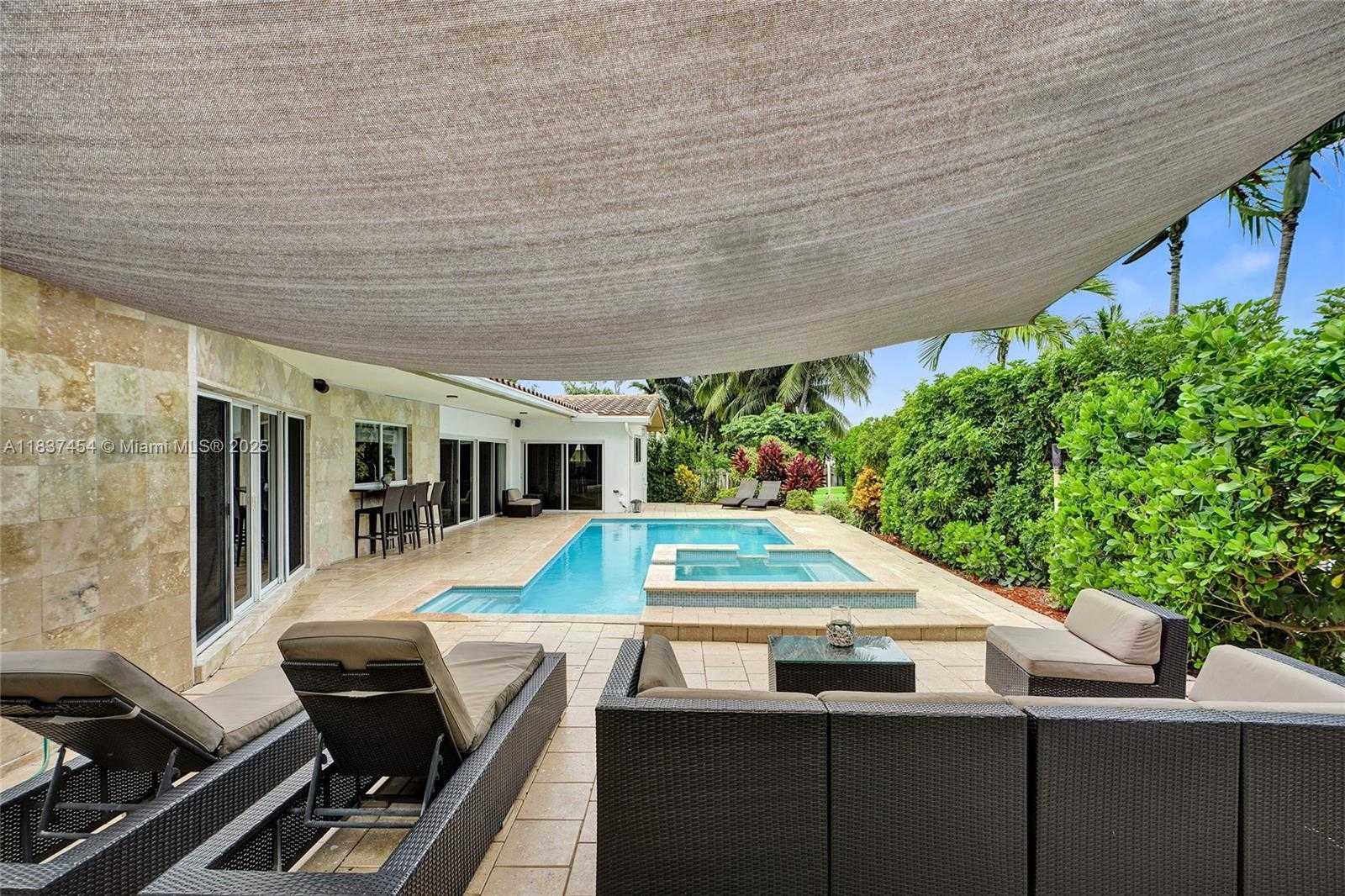 Small Image of 1155 SOUTH BISCAYNE POINT RD, Miami Beach Number 23