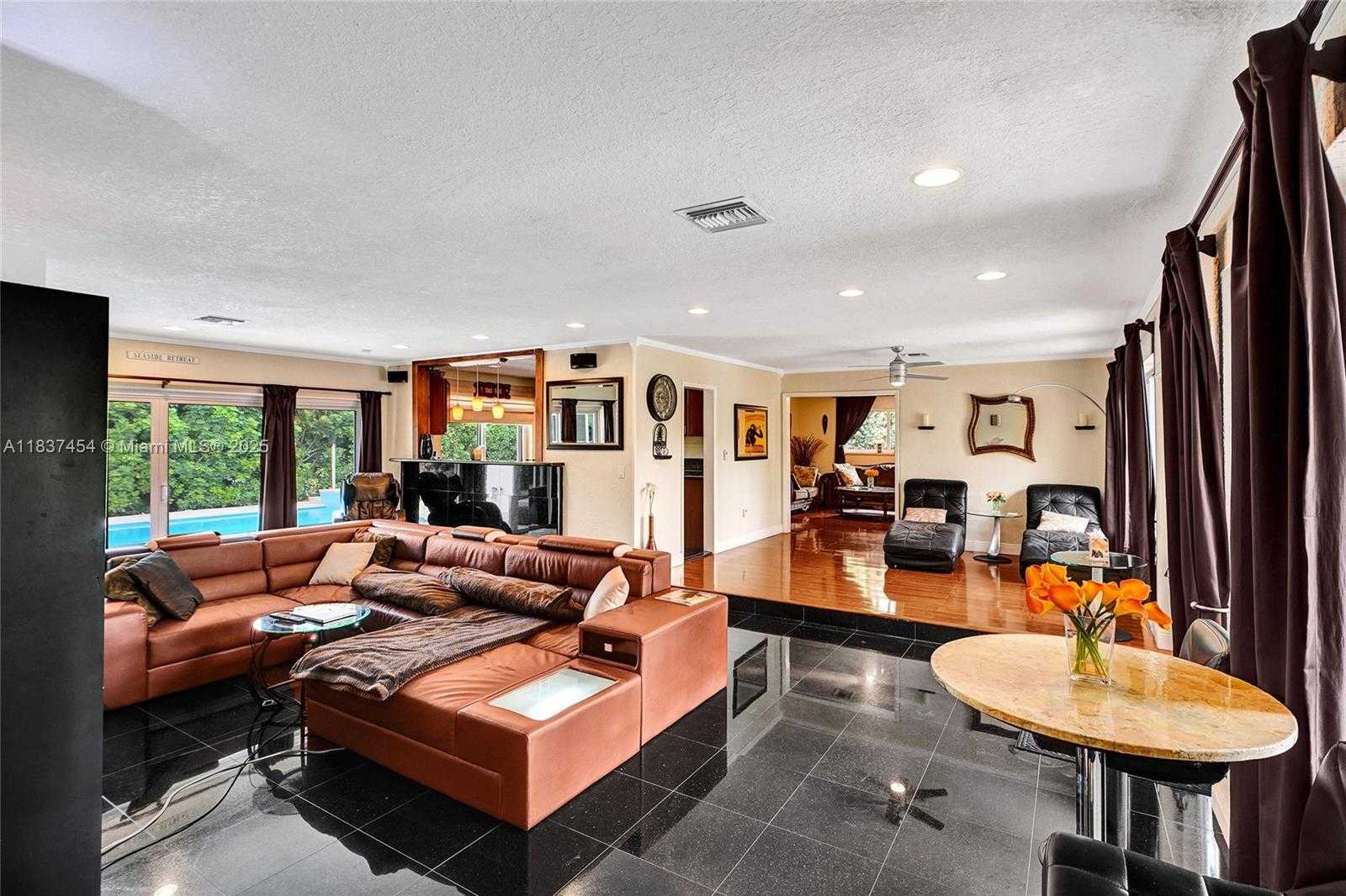 Small Image of 1155 SOUTH BISCAYNE POINT RD, Miami Beach Number 4