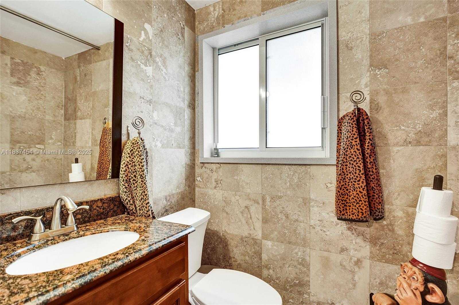 Small Image of 1155 SOUTH BISCAYNE POINT RD, Miami Beach Number 9