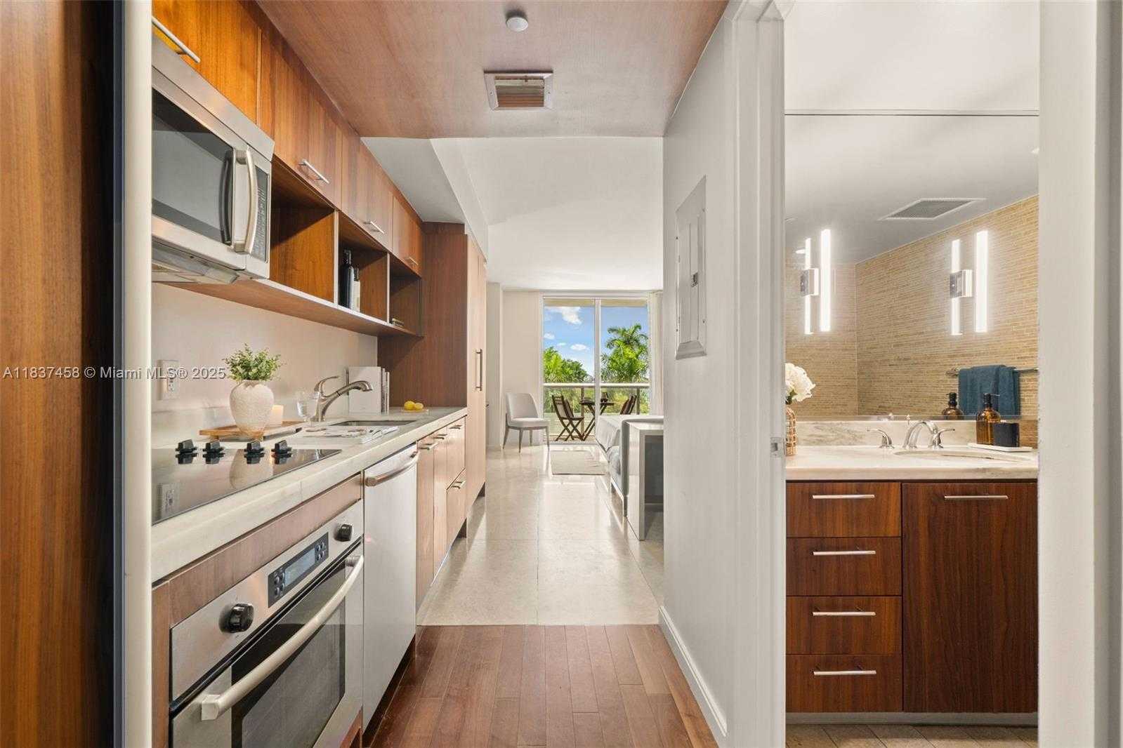 Small Image of 50 BISCAYNE BLVD #411, Miami Number 12