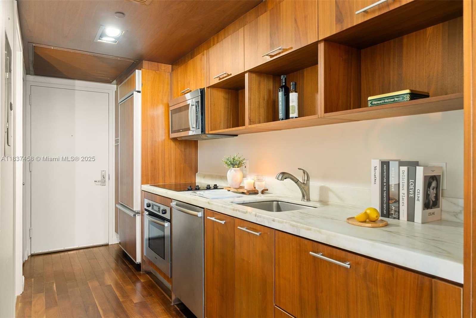 Small Image of 50 BISCAYNE BLVD #411, Miami Number 14