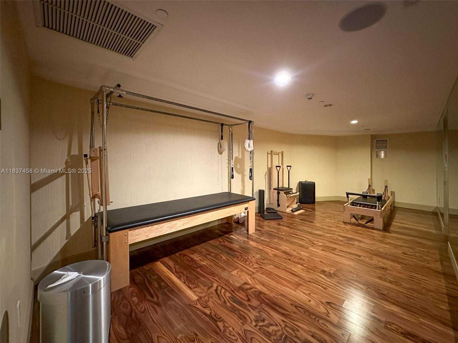 Small Image of 50 BISCAYNE BLVD #411, Miami Number 24