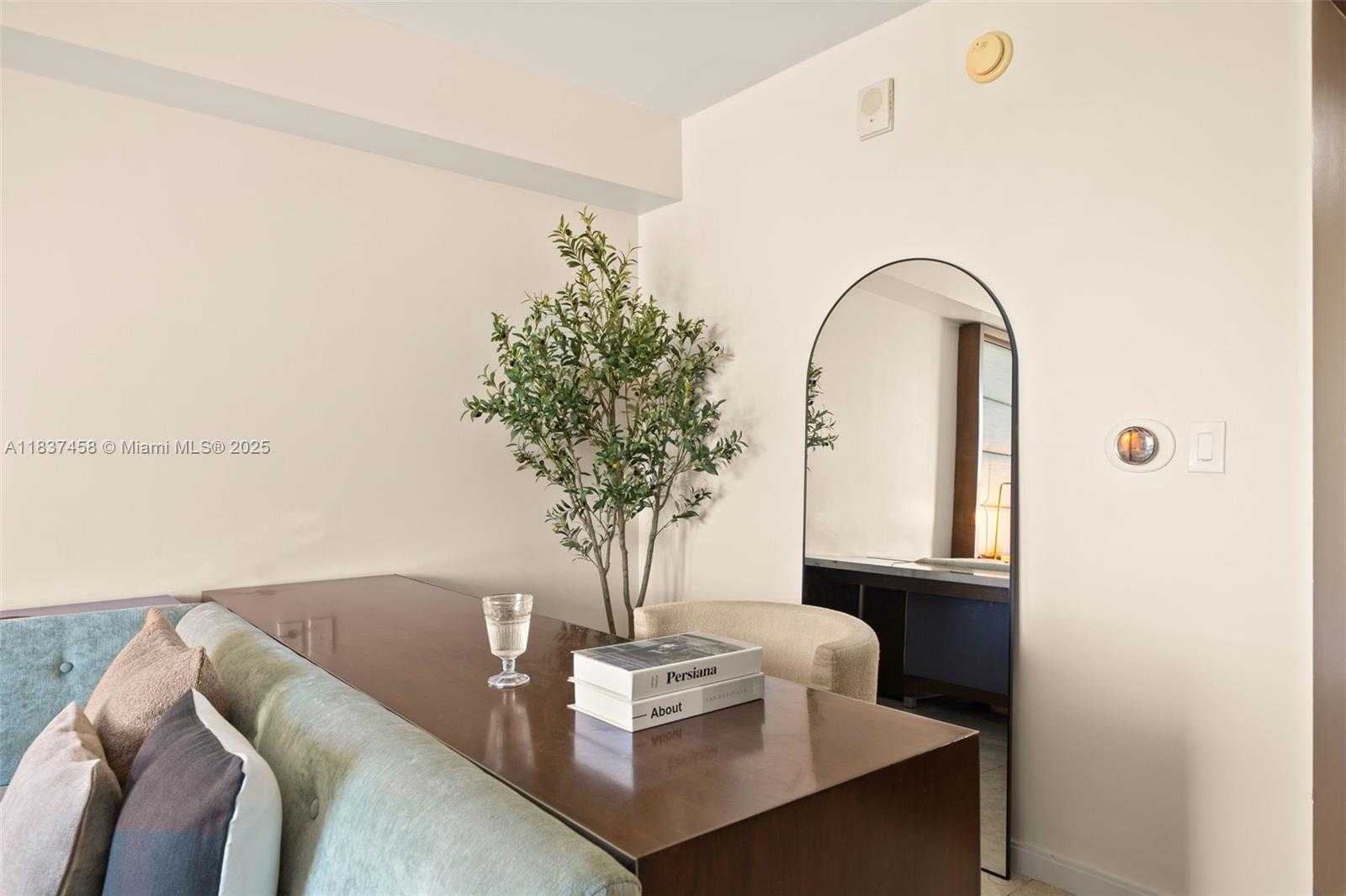 Small Image of 50 BISCAYNE BLVD #411, Miami Number 6