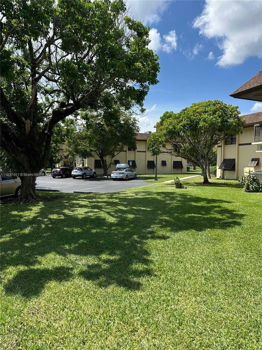 Small Image of 7965 SOUTH WEST 86TH ST #107, Miami Number 24