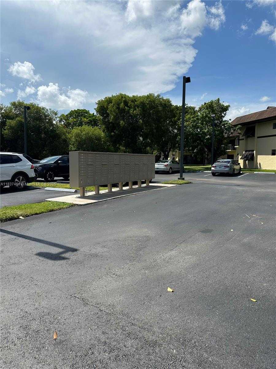 Small Image of 7965 SOUTH WEST 86TH ST #107, Miami Number 25