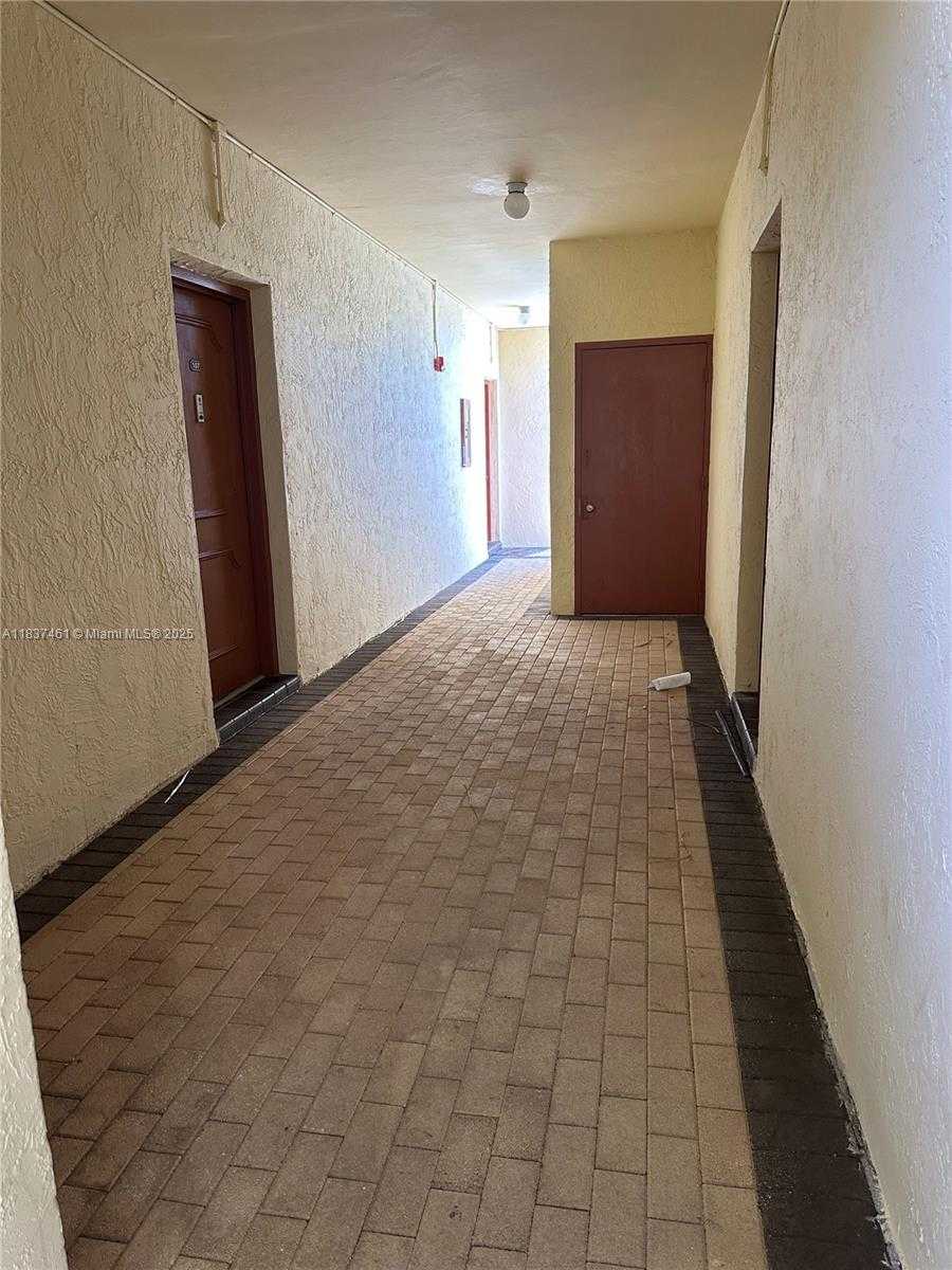 Small Image of 7965 SOUTH WEST 86TH ST #107, Miami Number 4