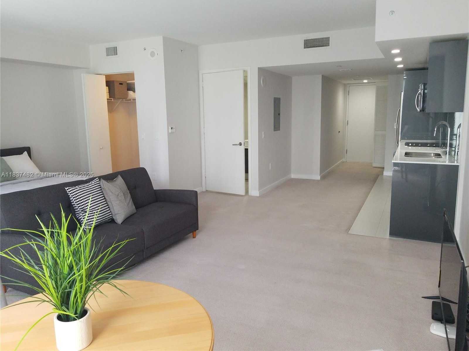 Small Image of 31 SOUTH EAST 6TH ST #403, Miami Number 11