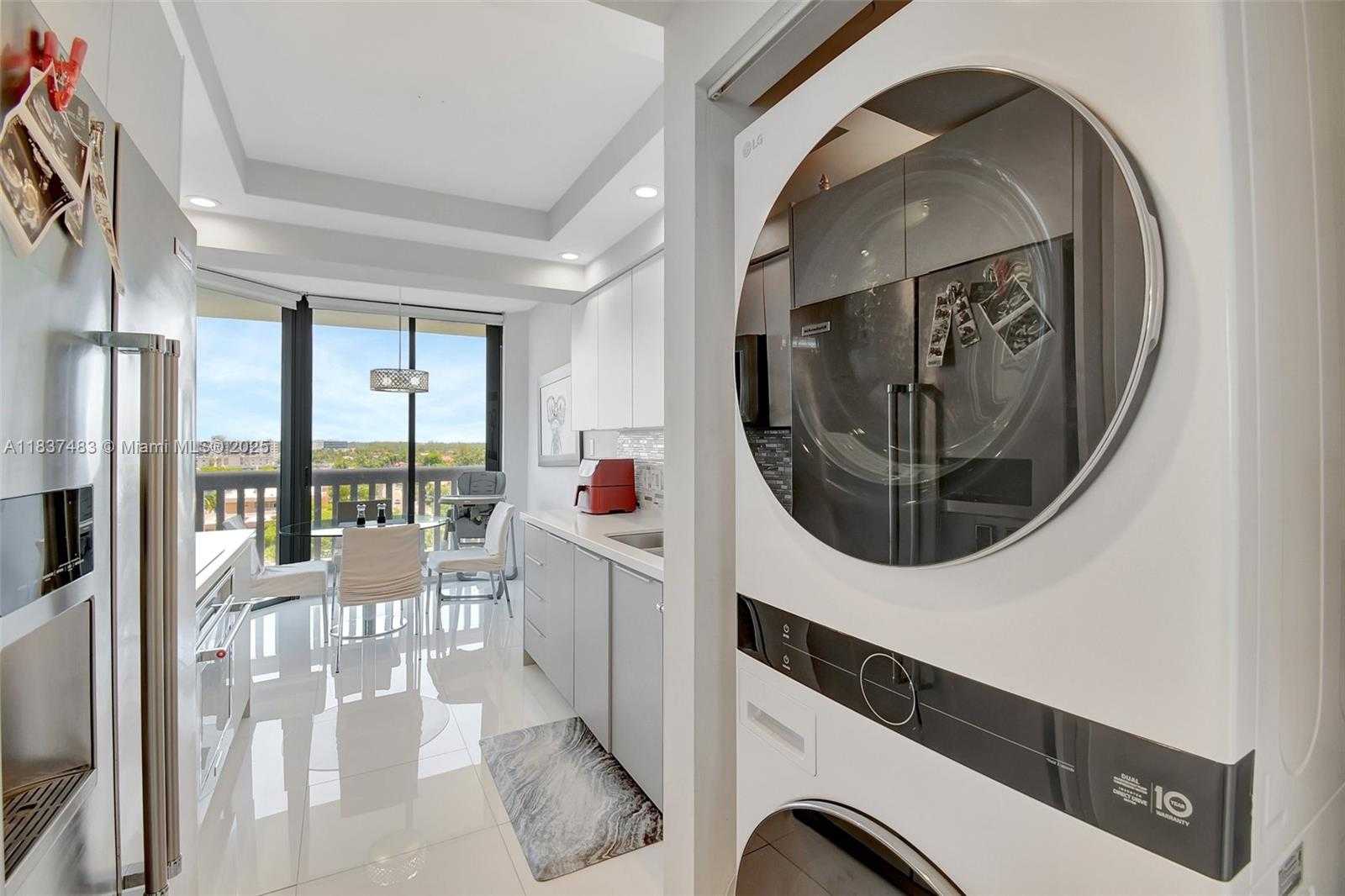 Small Image of 2000 ISLAND BLVD #808, Aventura Number 11