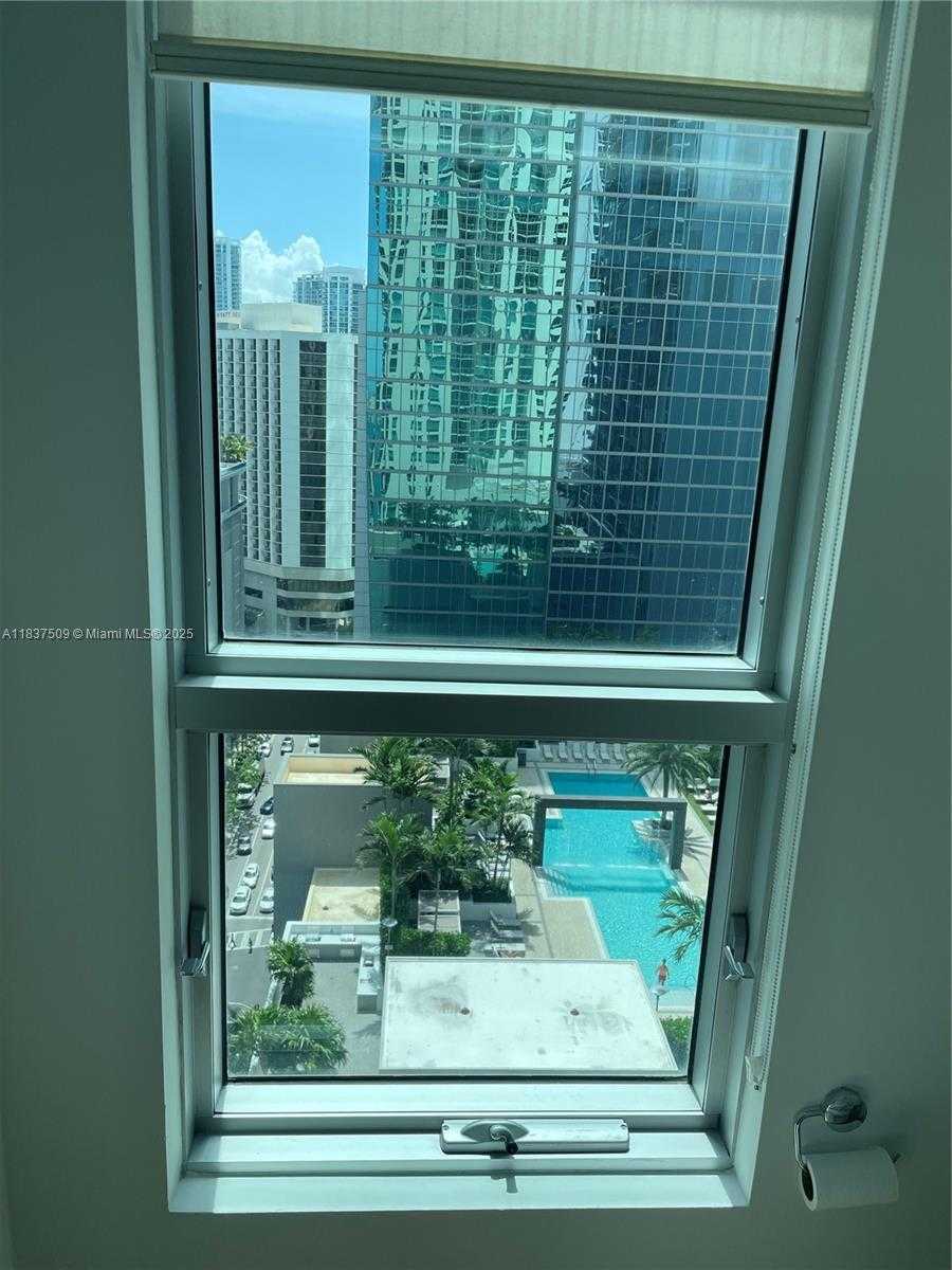 Small Image of 300 SOUTH BISCAYNE BLVD #T-1802, Miami Number 11