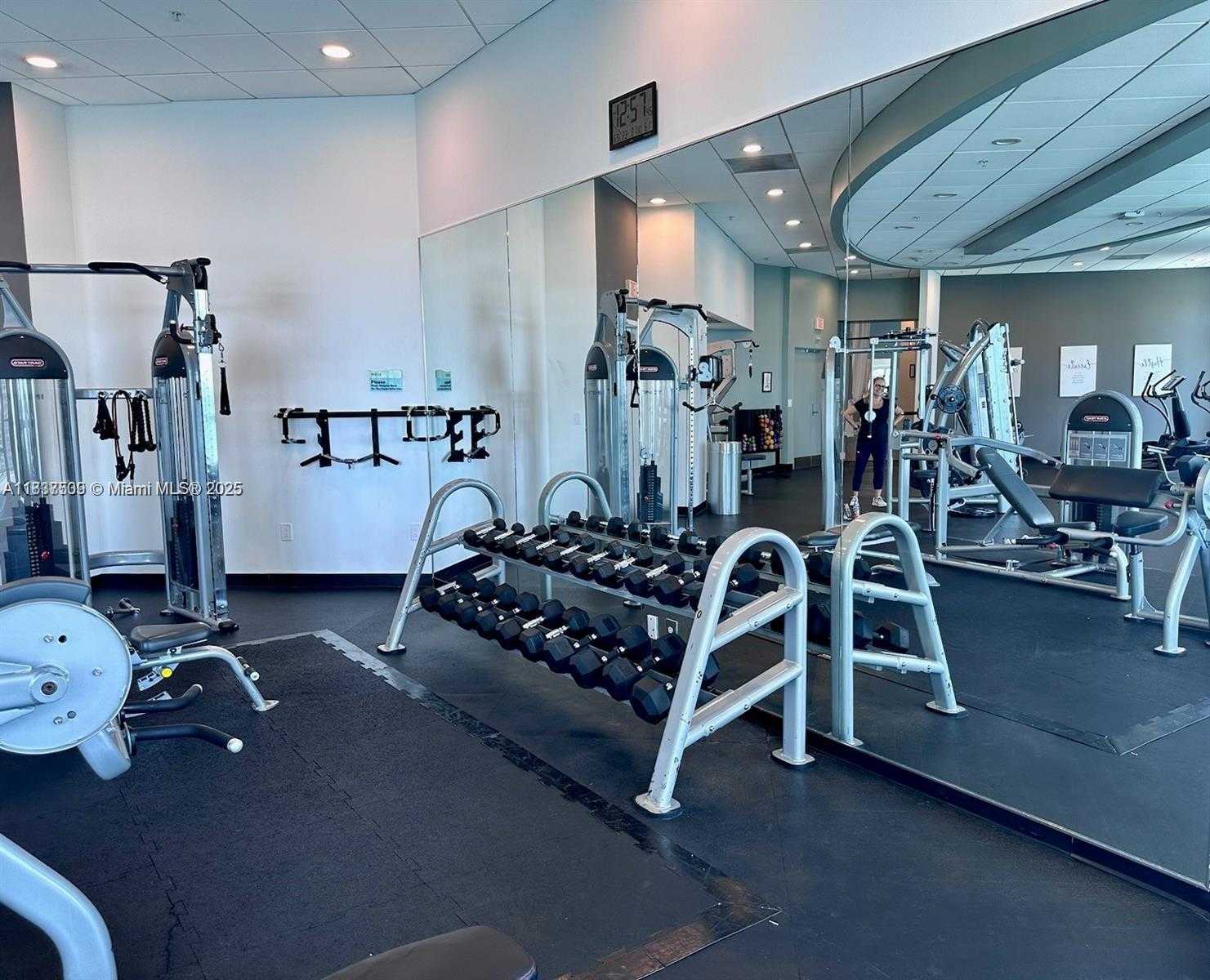 Small Image of 300 SOUTH BISCAYNE BLVD #T-1802, Miami Number 18