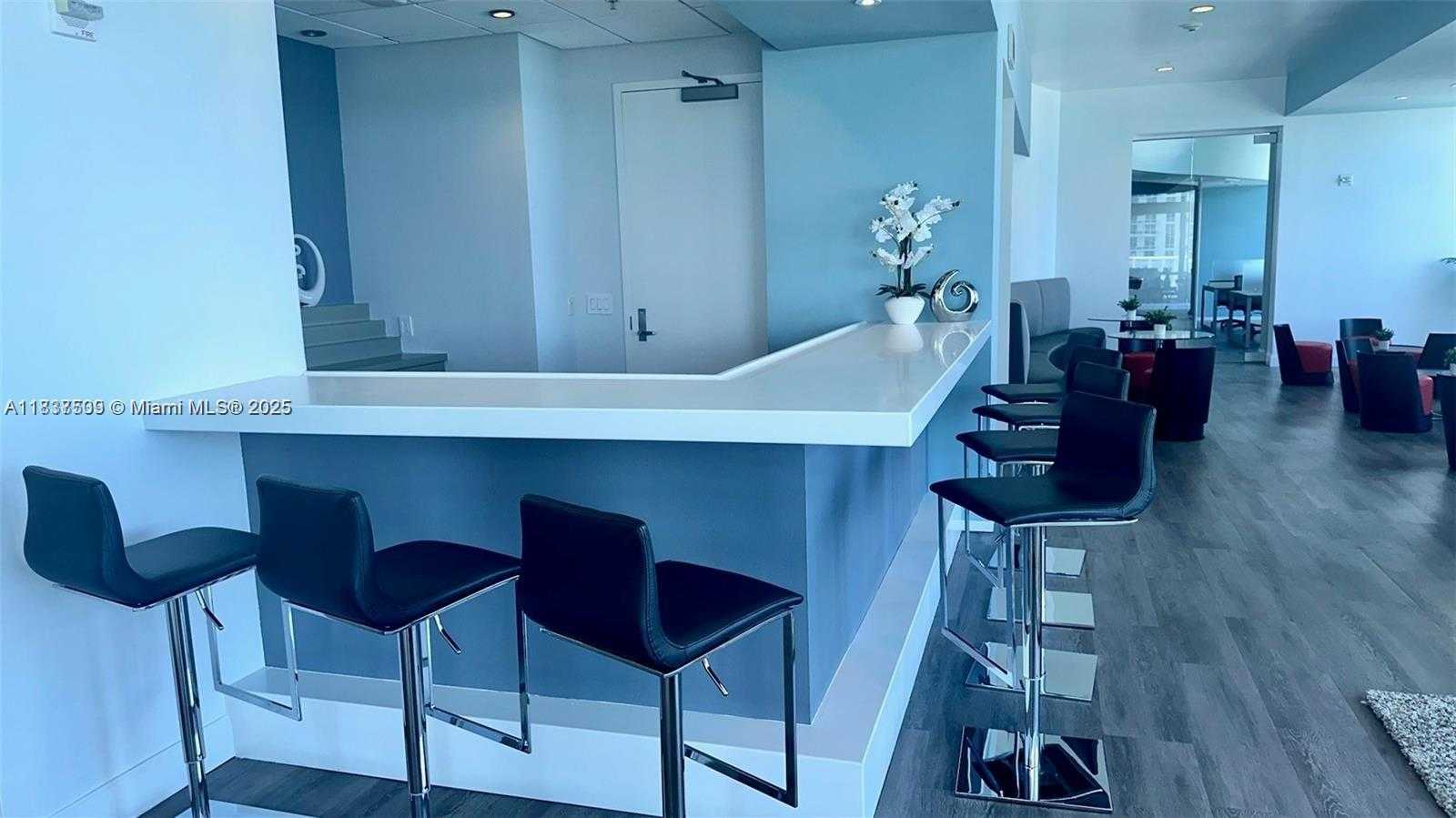 Small Image of 300 SOUTH BISCAYNE BLVD #T-1802, Miami Number 24