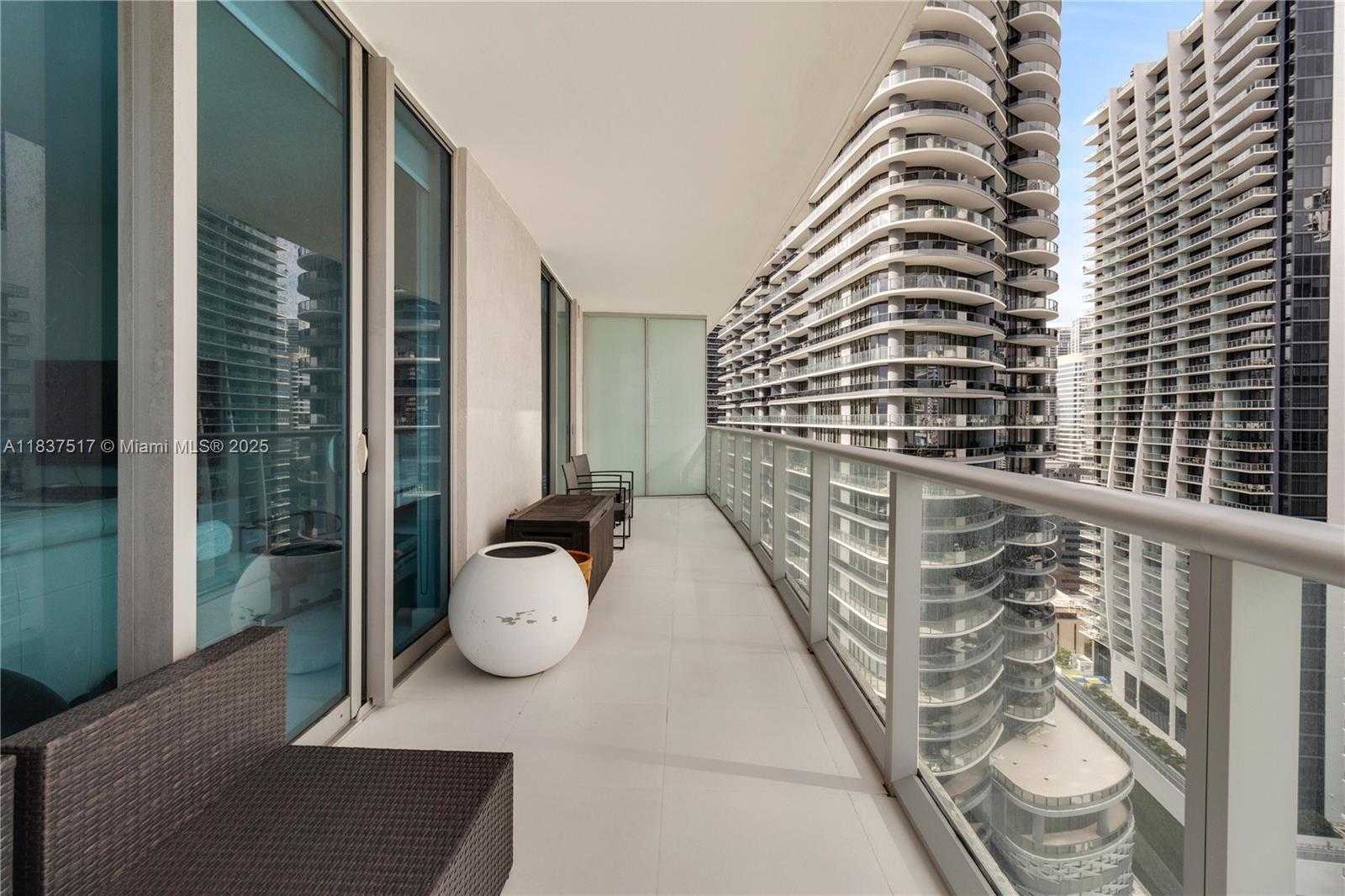 Small Image of 1100 SOUTH MIAMI AVE #2801, Miami Number 12