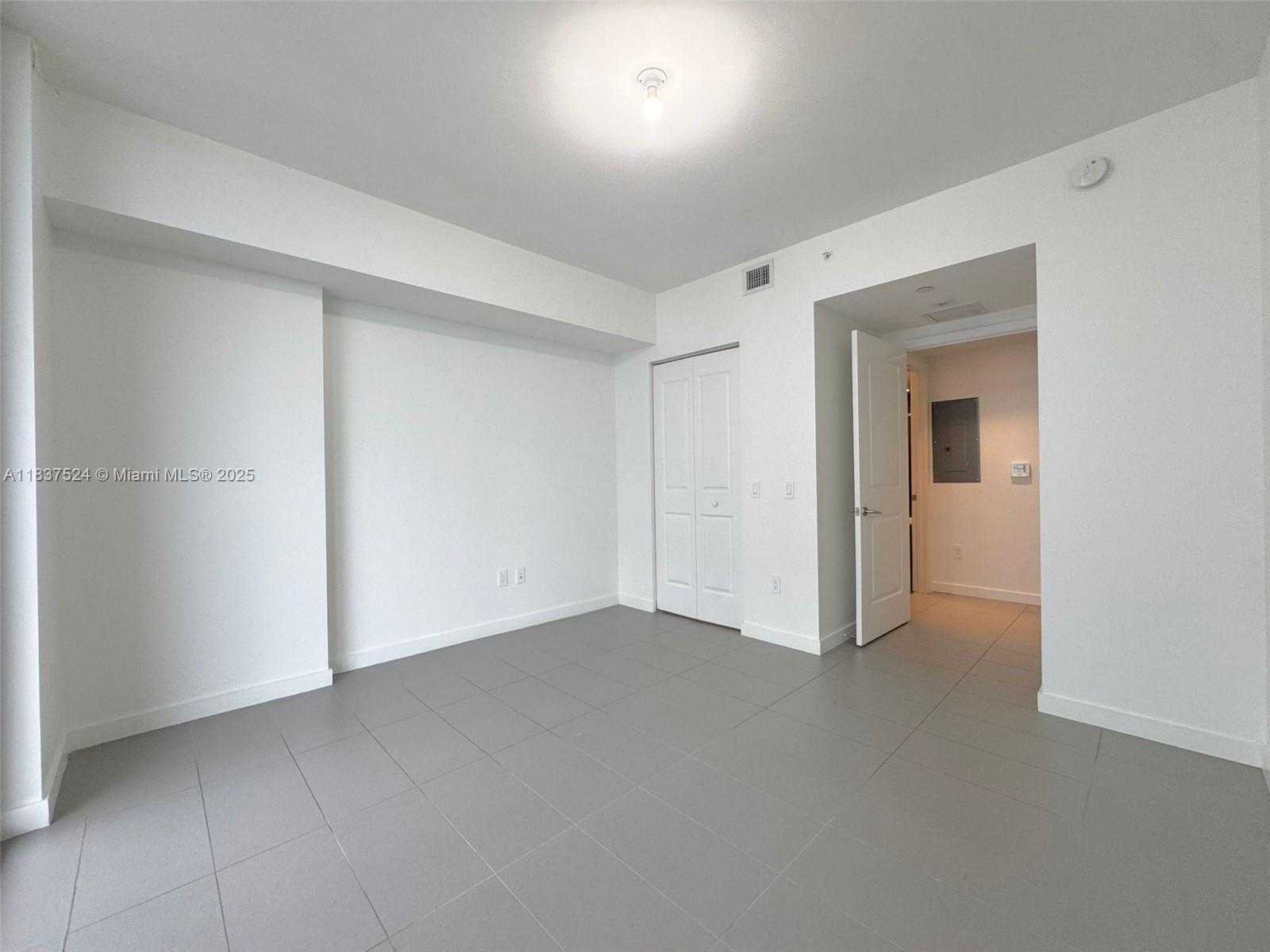 Small Image of 1600 NORTH EAST 1ST AVE #2917, Miami Number 8