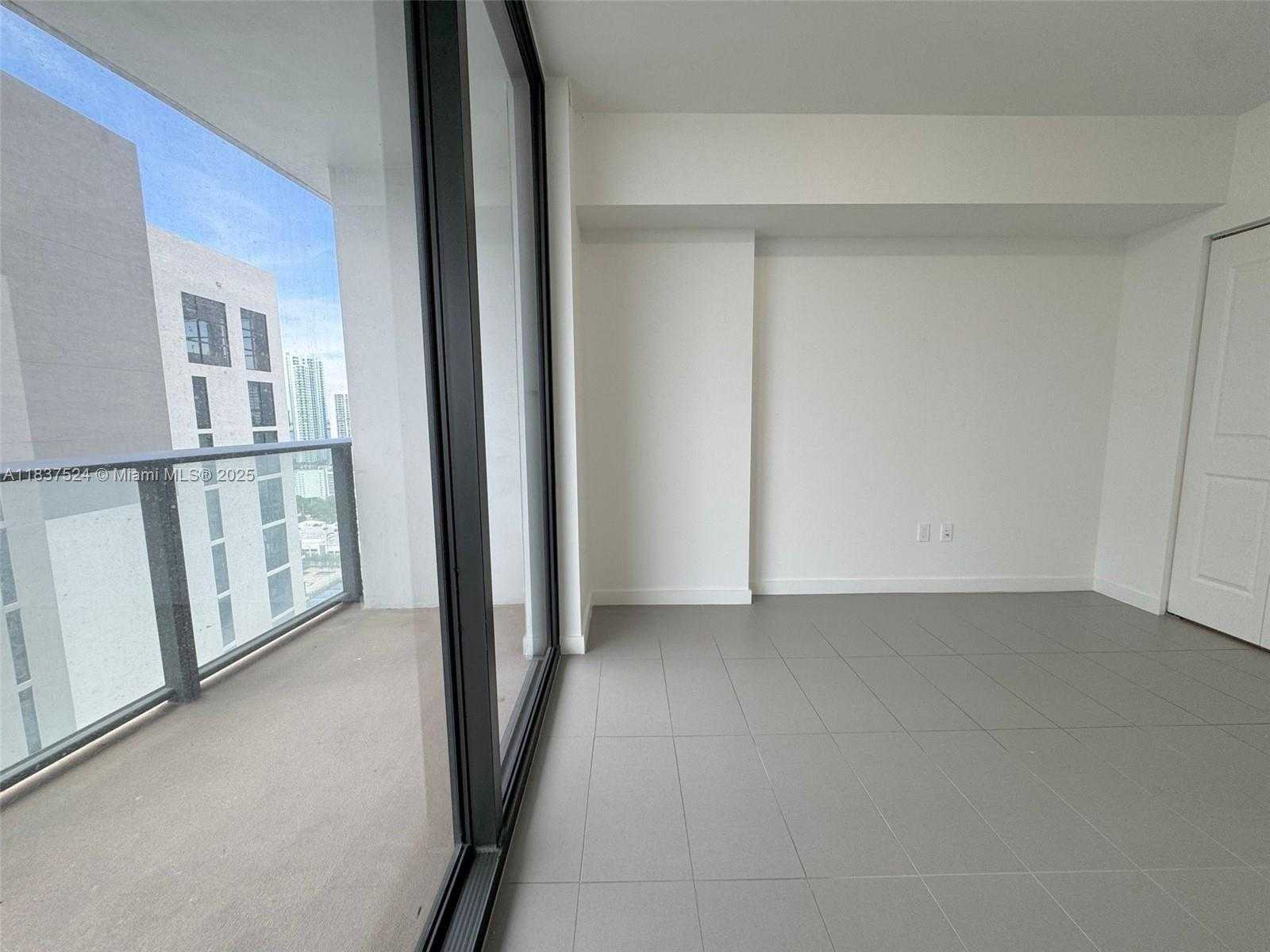 Small Image of 1600 NORTH EAST 1ST AVE #2917, Miami Number 9