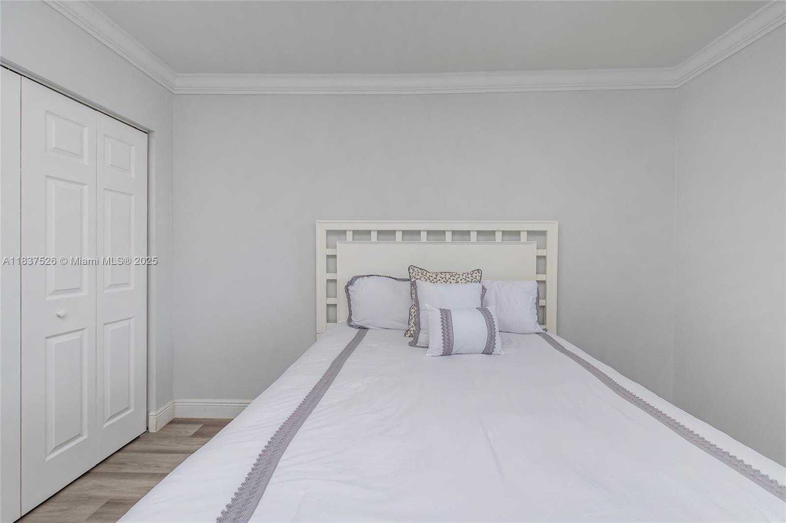 Small Image of 14755 SOUTH WEST 123RD AVE, Miami Number 24