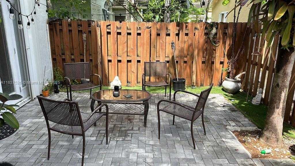 Small Image of 14755 SOUTH WEST 123RD AVE, Miami Number 27