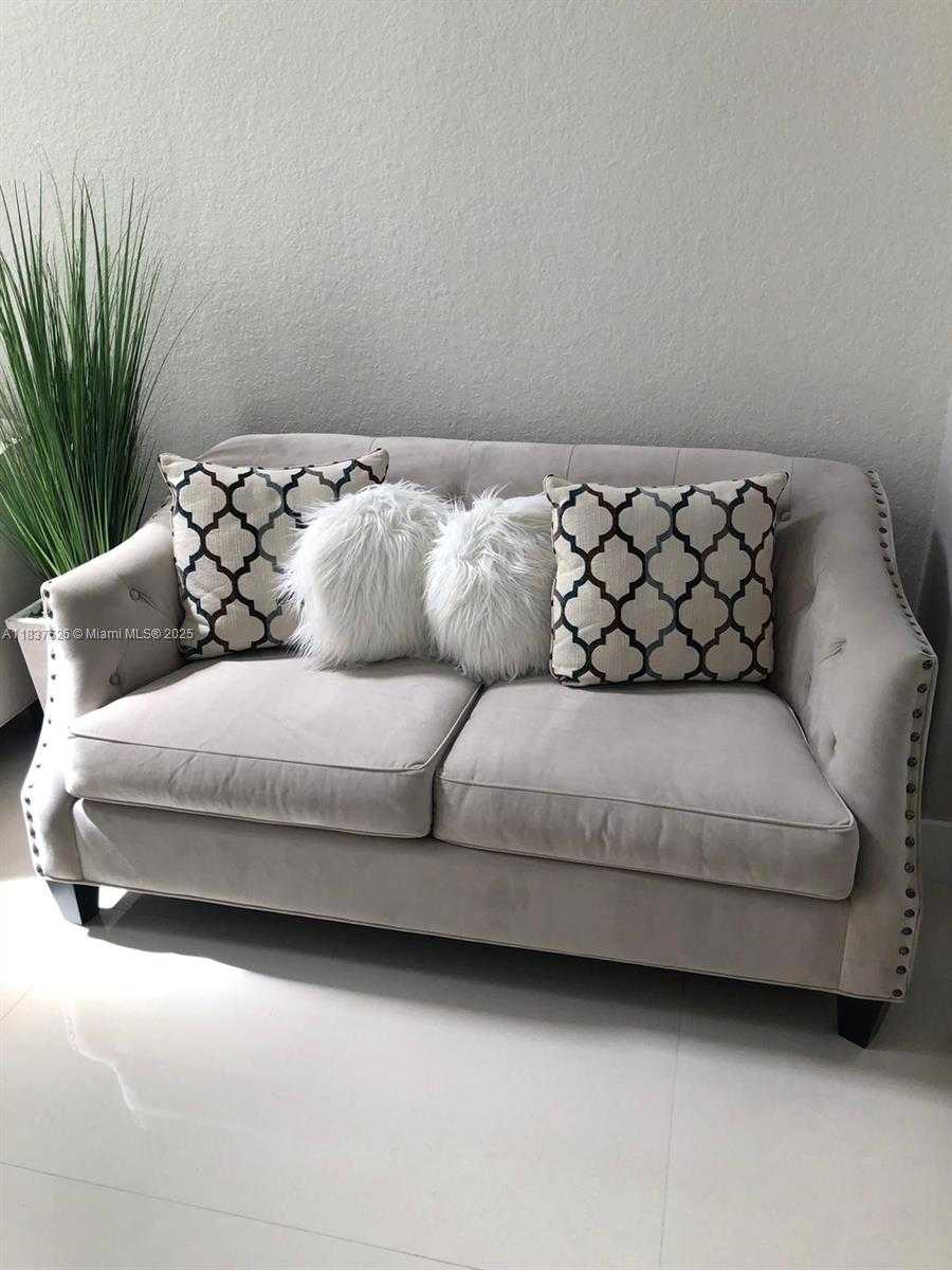 Small Image of 14755 SOUTH WEST 123RD AVE, Miami Number 9