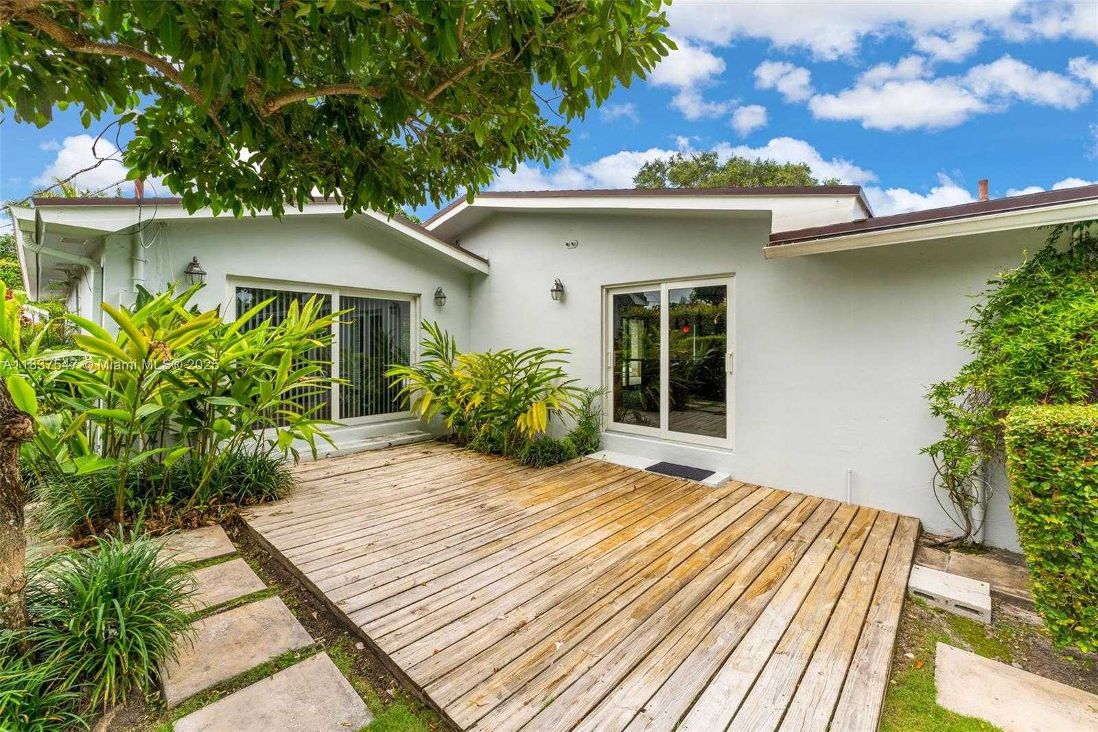 Small Image of 7451 SOUTH WEST 133RD ST, Pinecrest Number 12