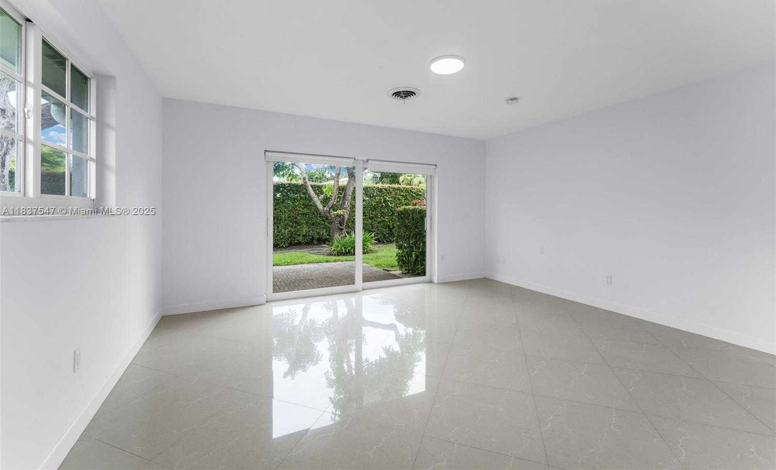 Small Image of 7451 SOUTH WEST 133RD ST, Pinecrest Number 38