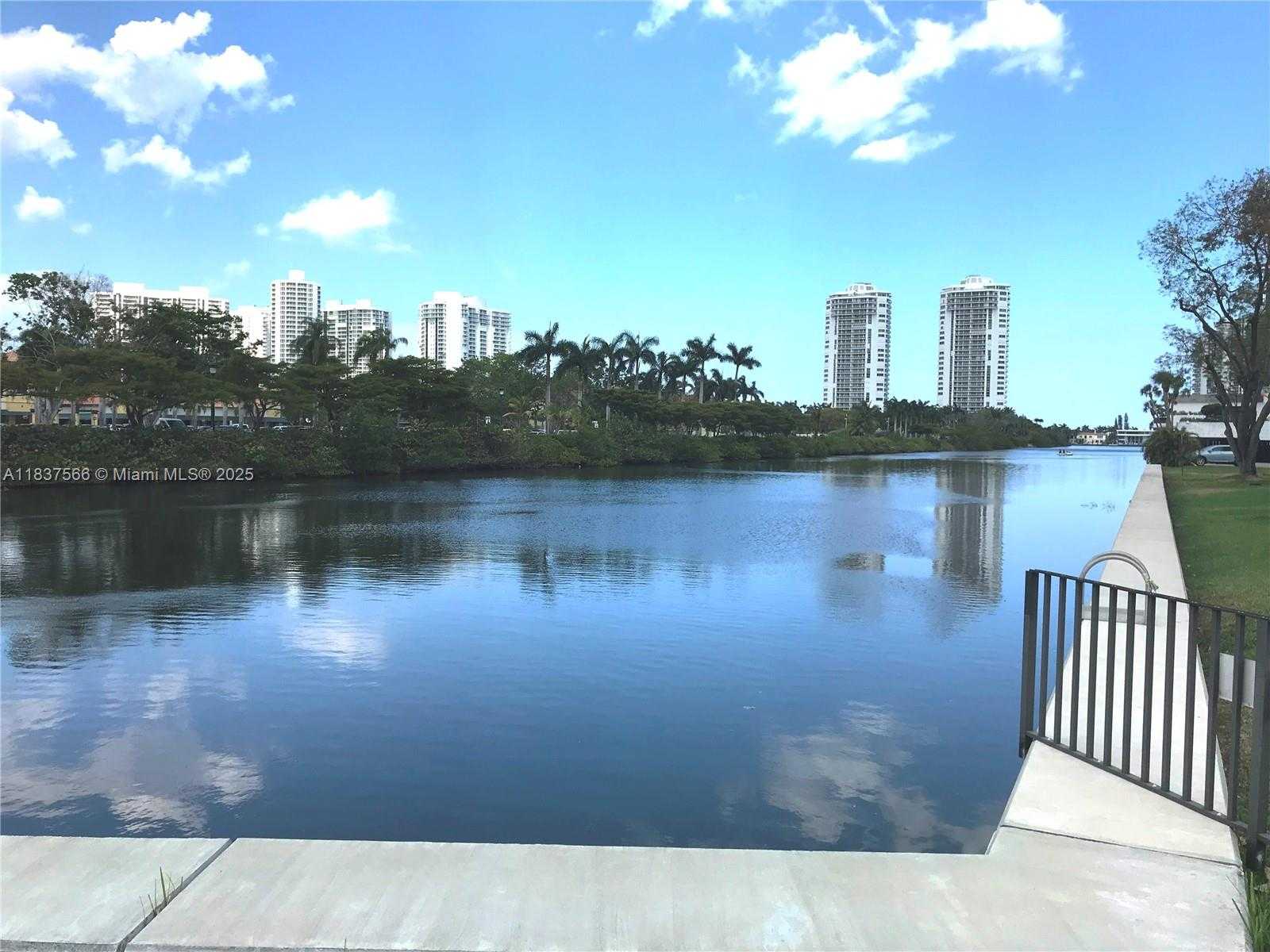 Small Image of 3475 NORTH COUNTRY CLUB DR #516, Aventura Number 25