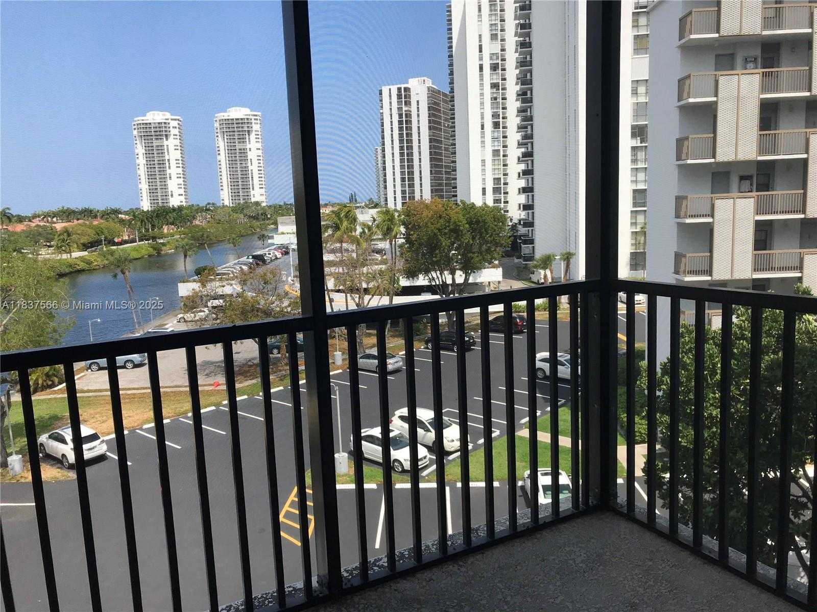 Small Image of 3475 NORTH COUNTRY CLUB DR #516, Aventura Number 8