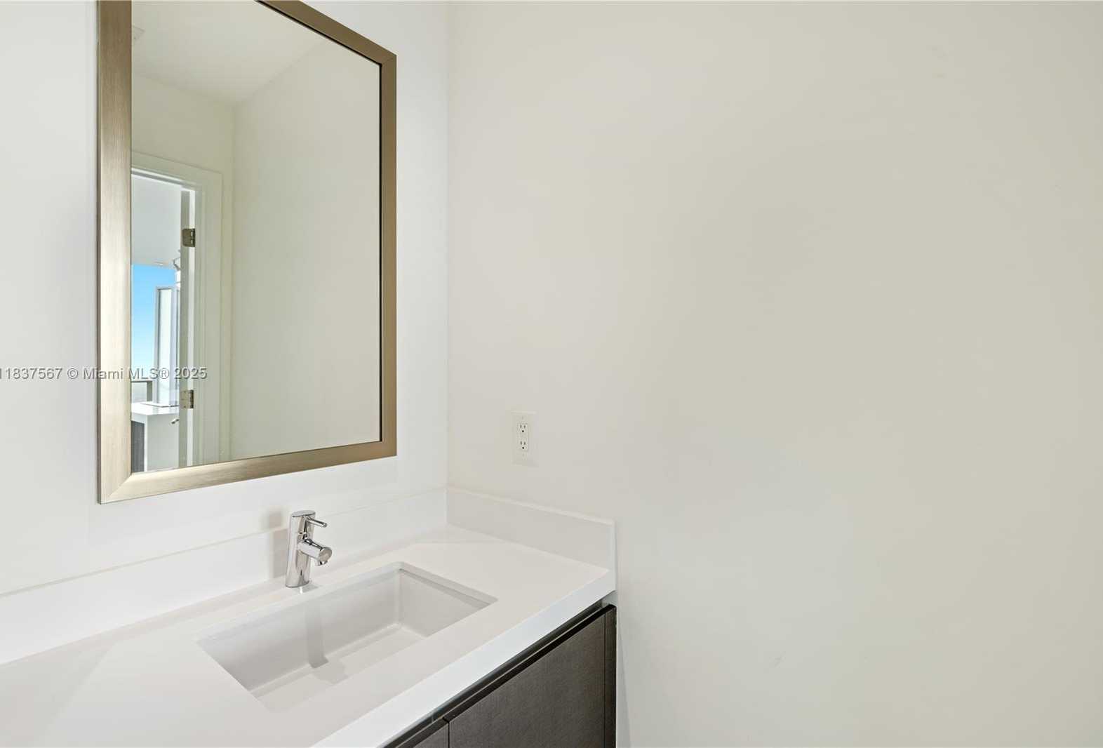 Small Image of 851 NORTH EAST 1ST AVE #4202, Miami Number 11