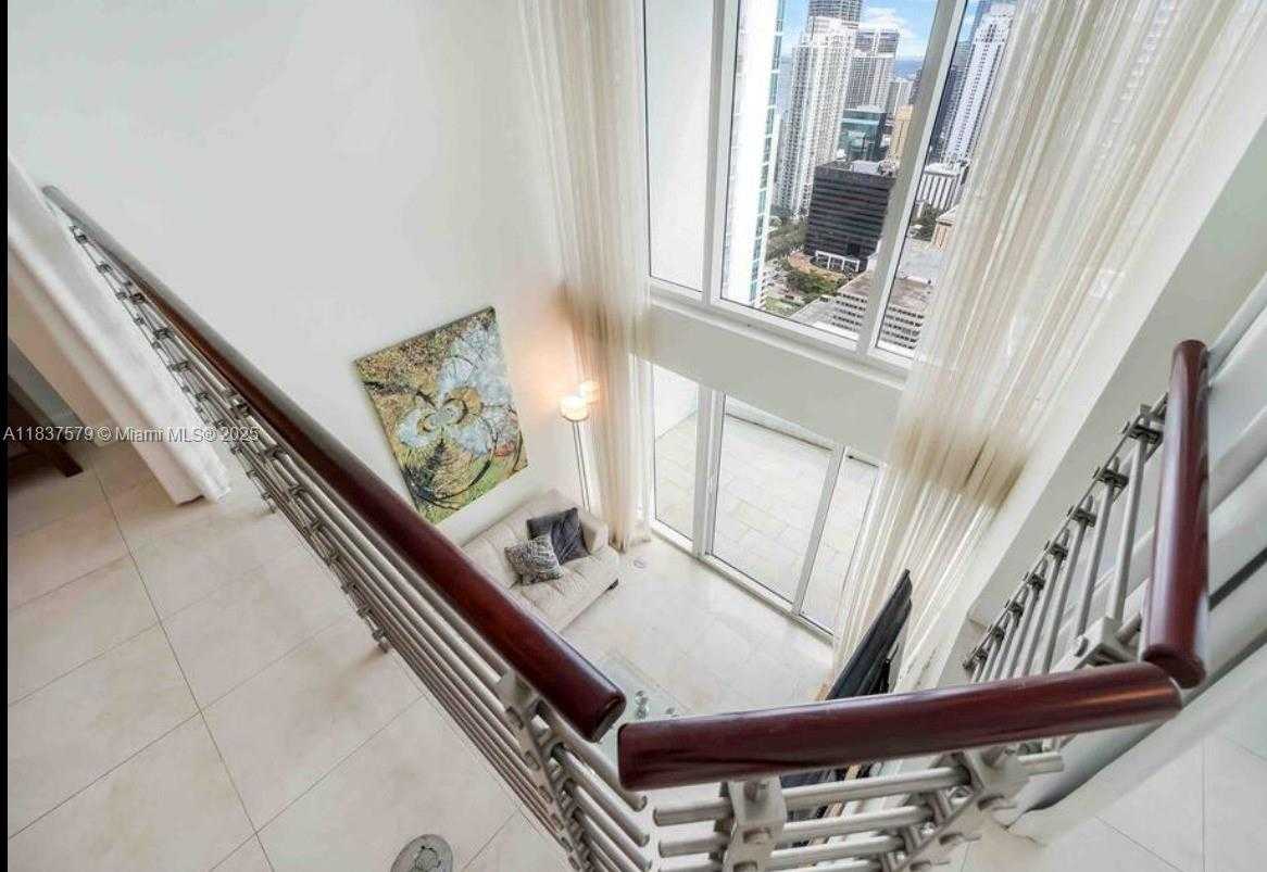 Small Image of 41 SOUTH EAST 5TH ST #2308, Miami Number 22