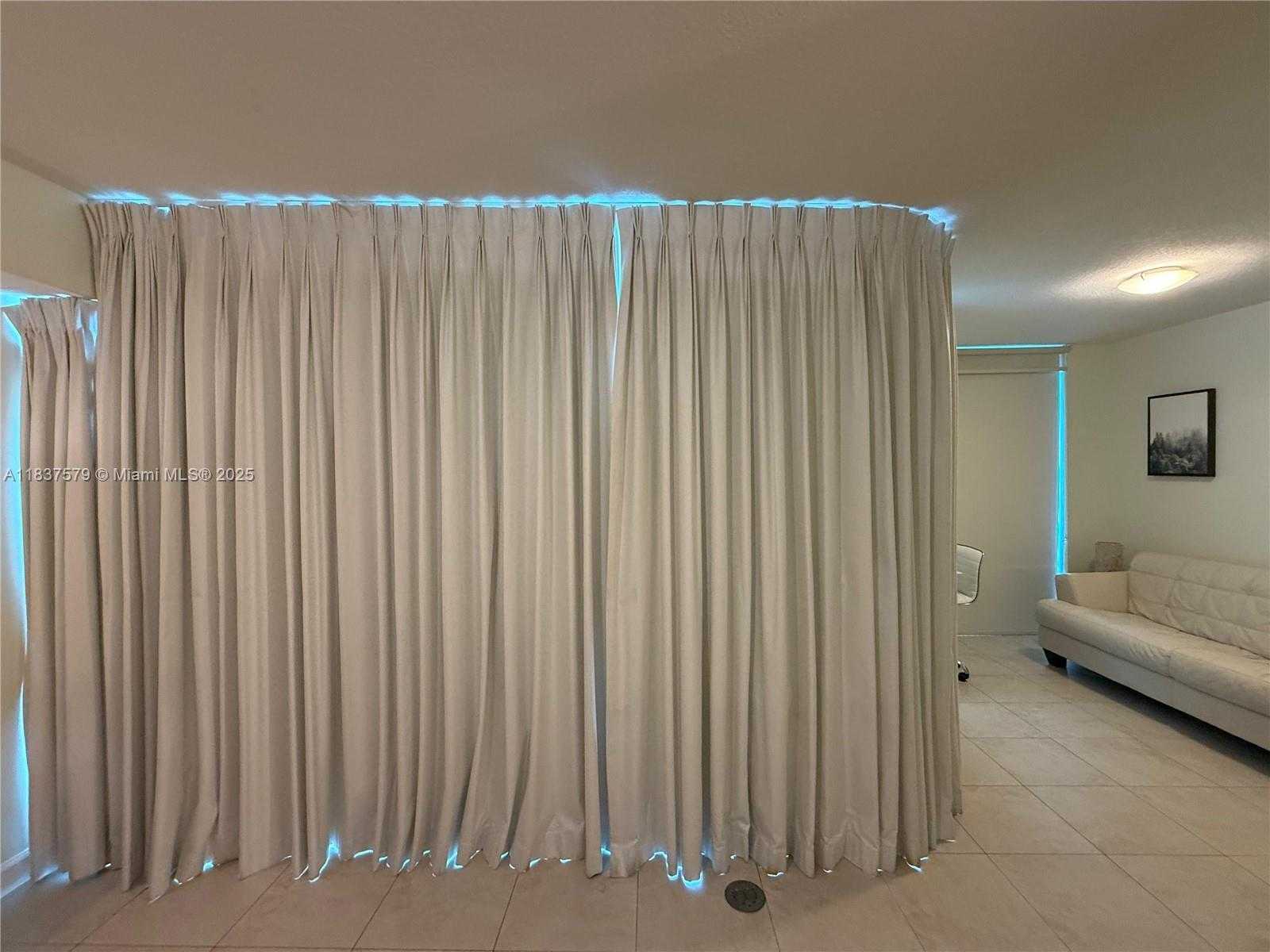 Small Image of 41 SOUTH EAST 5TH ST #2308, Miami Number 35