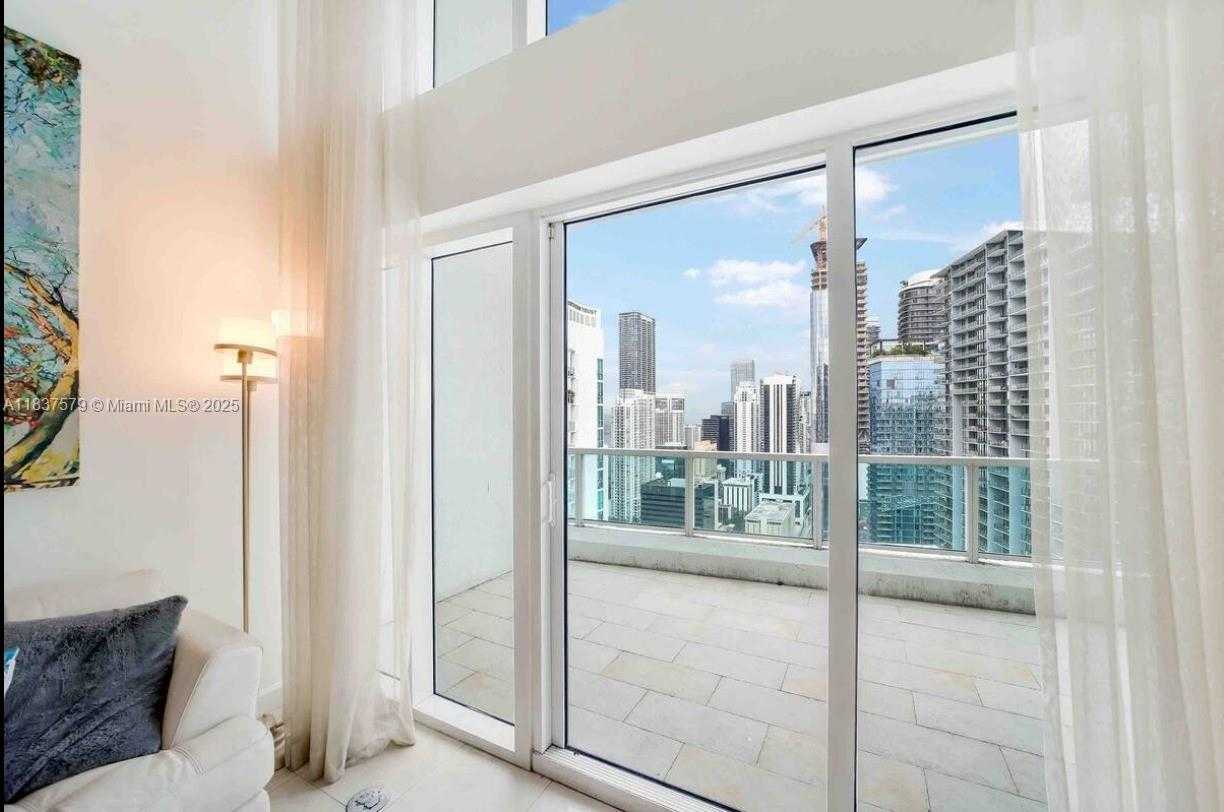 Small Image of 41 SOUTH EAST 5TH ST #2308, Miami Number 4