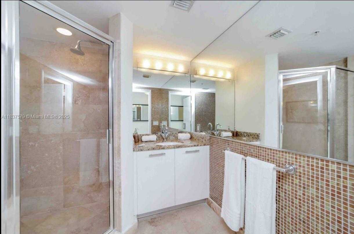 Small Image of 41 SOUTH EAST 5TH ST #2308, Miami Number 5