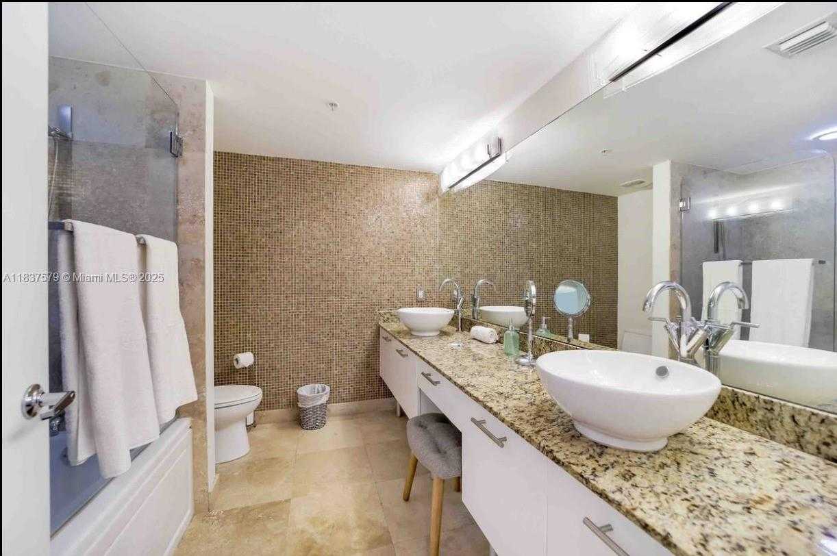 Small Image of 41 SOUTH EAST 5TH ST #2308, Miami Number 8