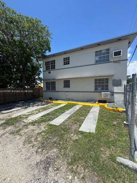 Small Image of 2210 NORTH WEST NORTH RIVER DR #3, Miami Number 3