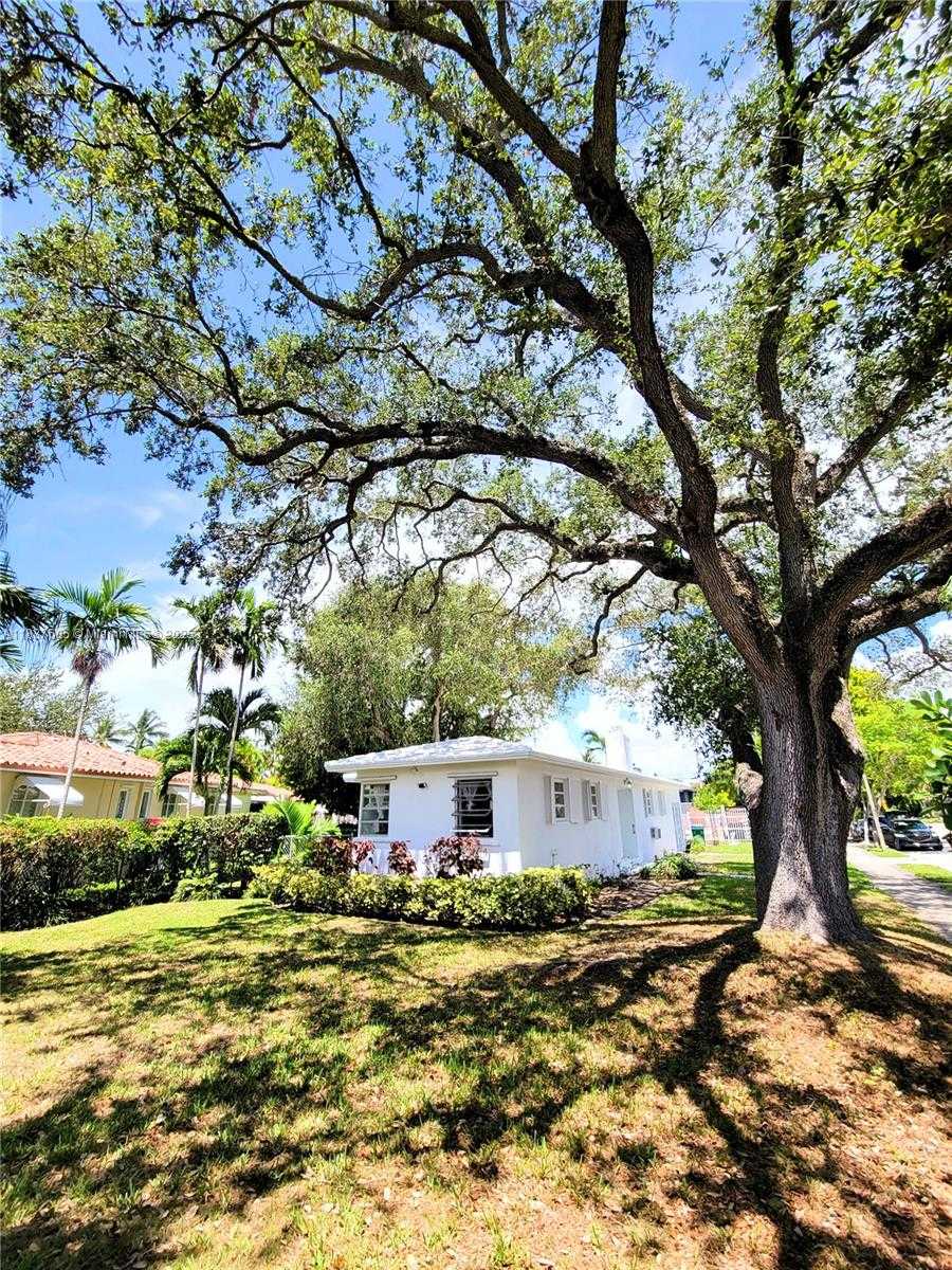 Small Image of 828 NORTH EAST 76TH ST, Miami Number 17
