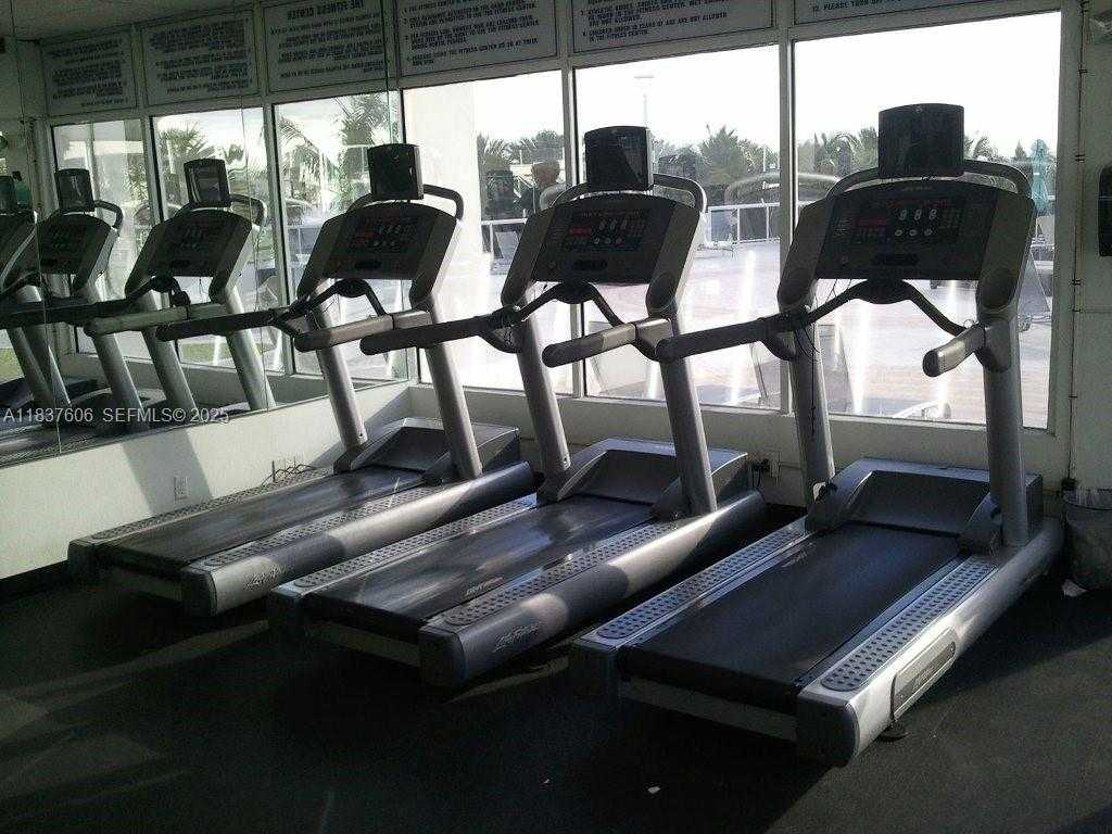 Small Image of 100 LINCOLN RD #1206, Miami Beach Number 17