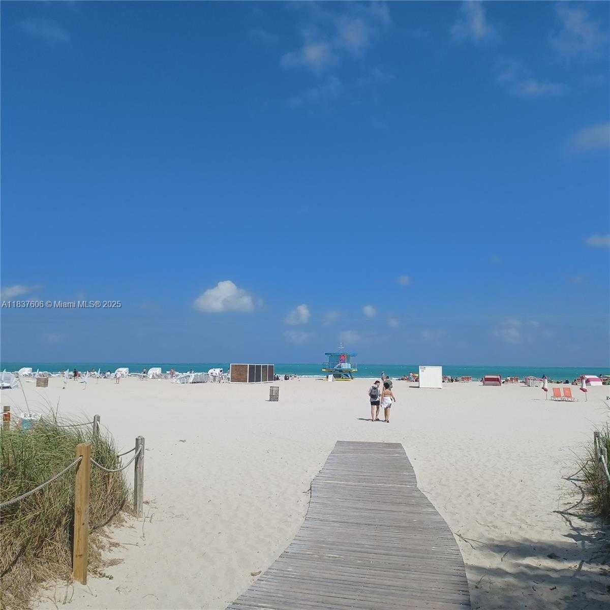 Small Image of 100 LINCOLN RD #1206, Miami Beach Number 3