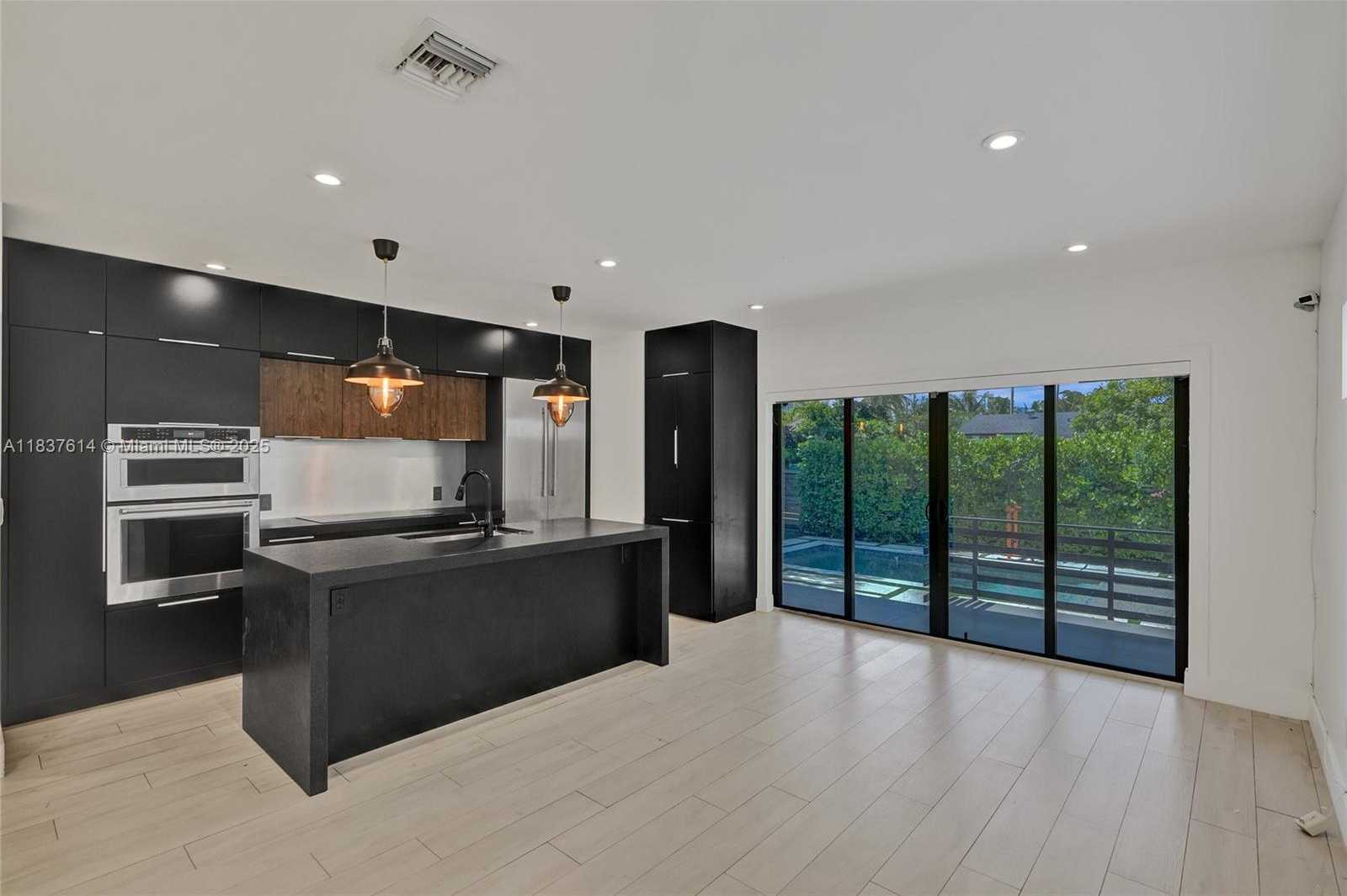 Small Image of 120 NORTH WEST 41ST ST, Miami Number 13