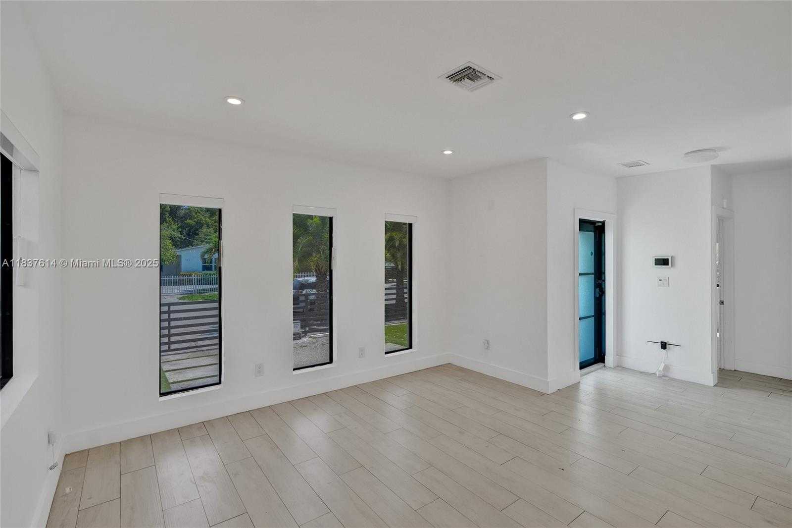 Small Image of 120 NORTH WEST 41ST ST, Miami Number 7