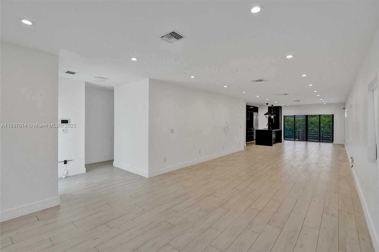 Small Image of 120 NORTH WEST 41ST ST, Miami Number 9