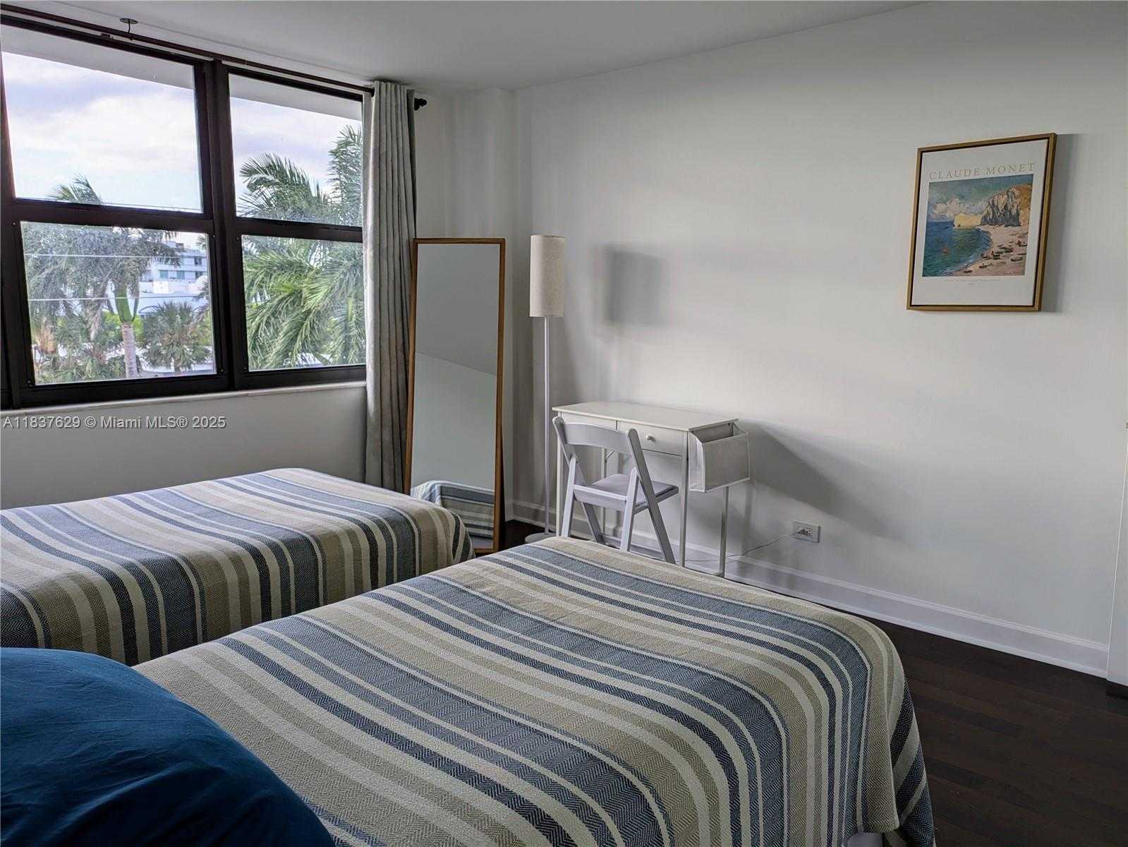 Small Image of 10101 EAST BAY HARBOR DR #402, Bay Harbor Islands Number 14