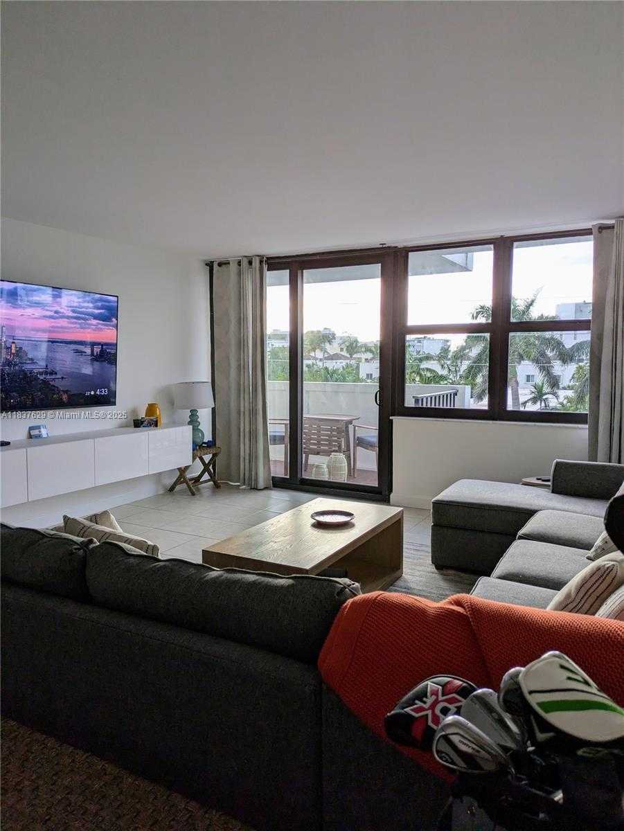 Small Image of 10101 EAST BAY HARBOR DR #402, Bay Harbor Islands Number 4