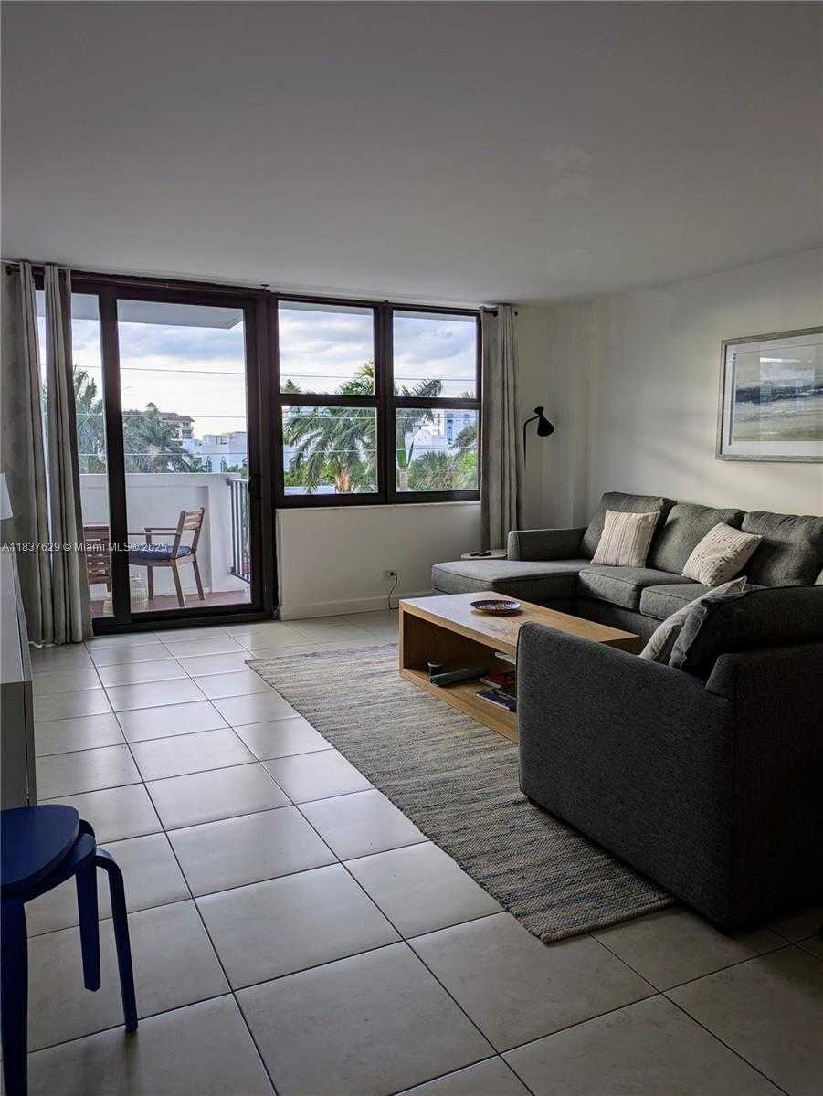 Small Image of 10101 EAST BAY HARBOR DR #402, Bay Harbor Islands Number 5