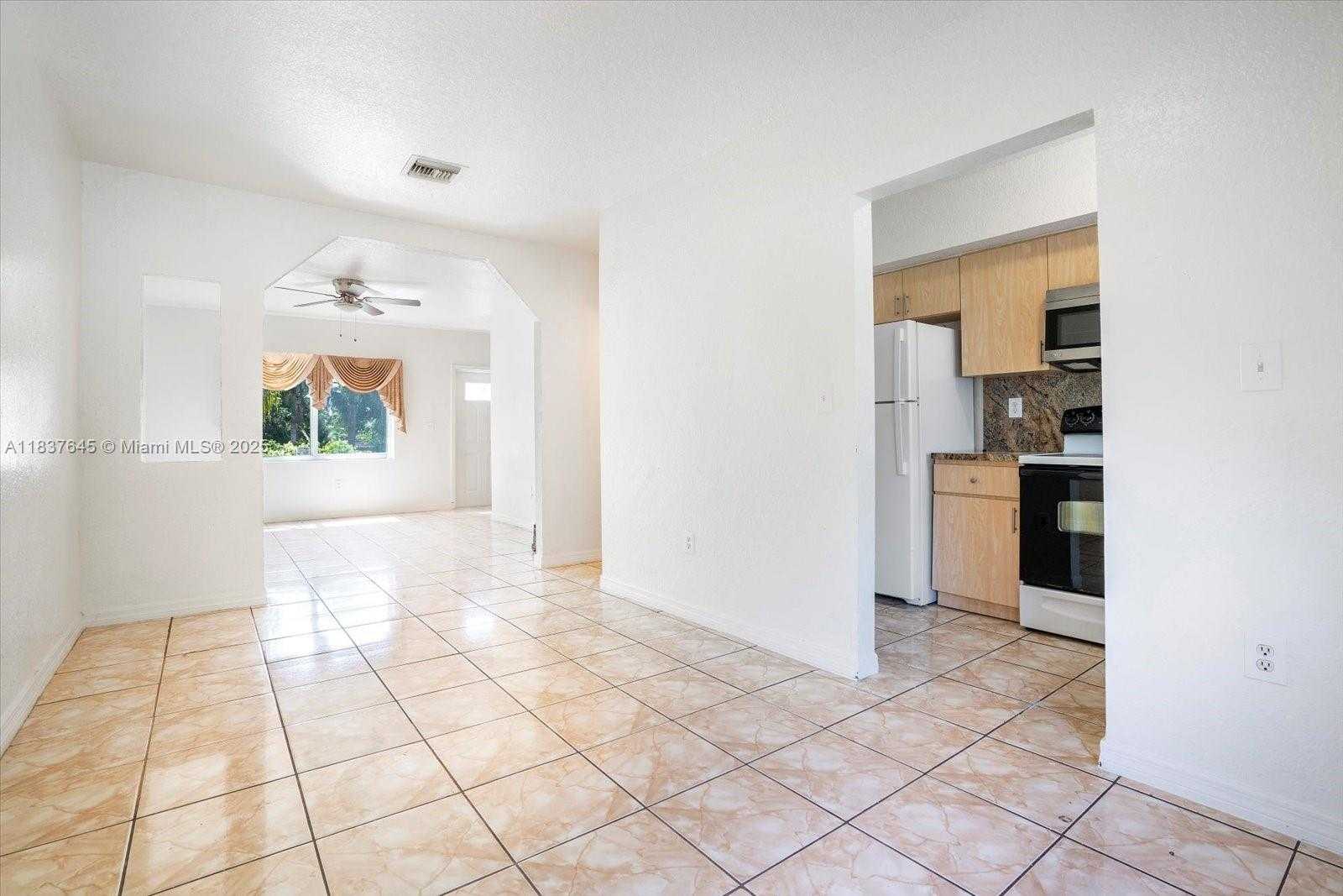 Small Image of 8310 NORTH WEST 2ND AVE #8310, Miami Number 10
