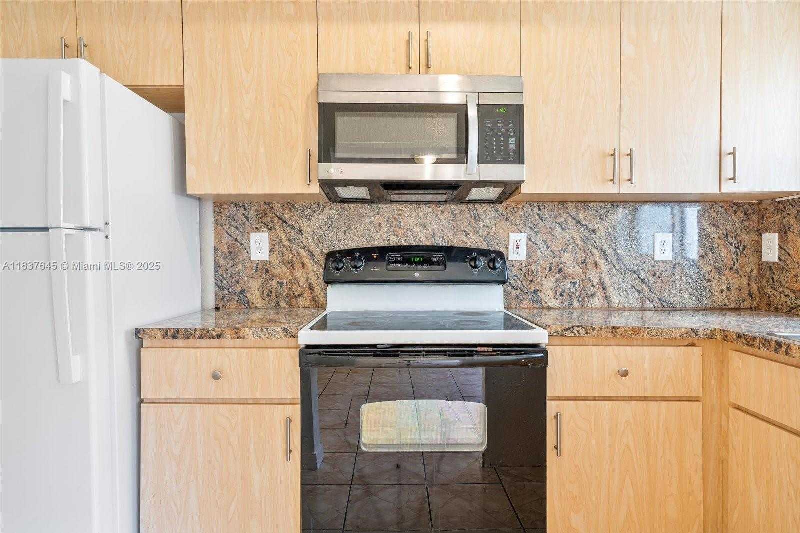 Small Image of 8310 NORTH WEST 2ND AVE #8310, Miami Number 11