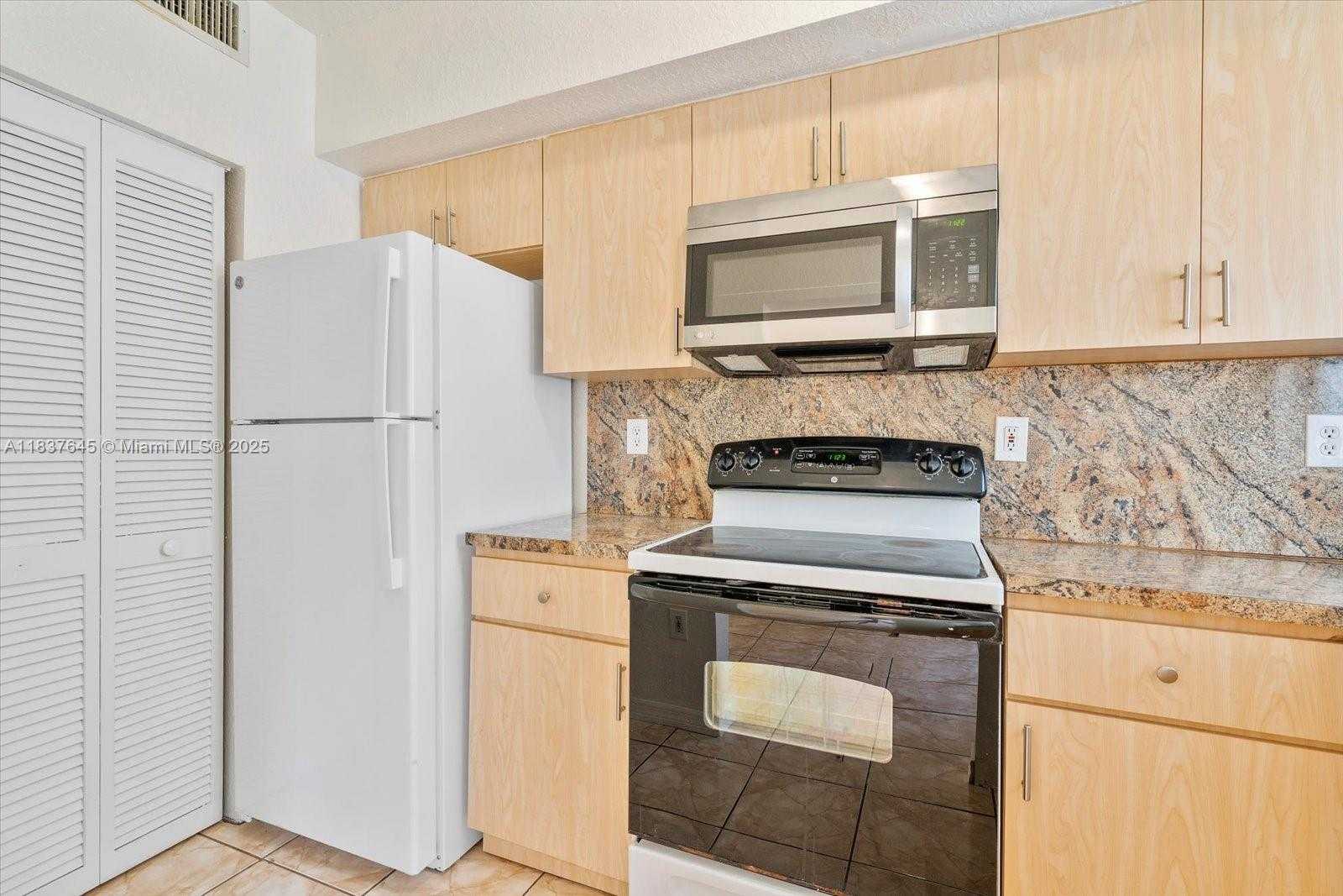 Small Image of 8310 NORTH WEST 2ND AVE #8310, Miami Number 14