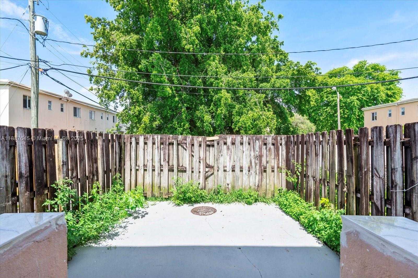 Small Image of 8310 NORTH WEST 2ND AVE #8310, Miami Number 20