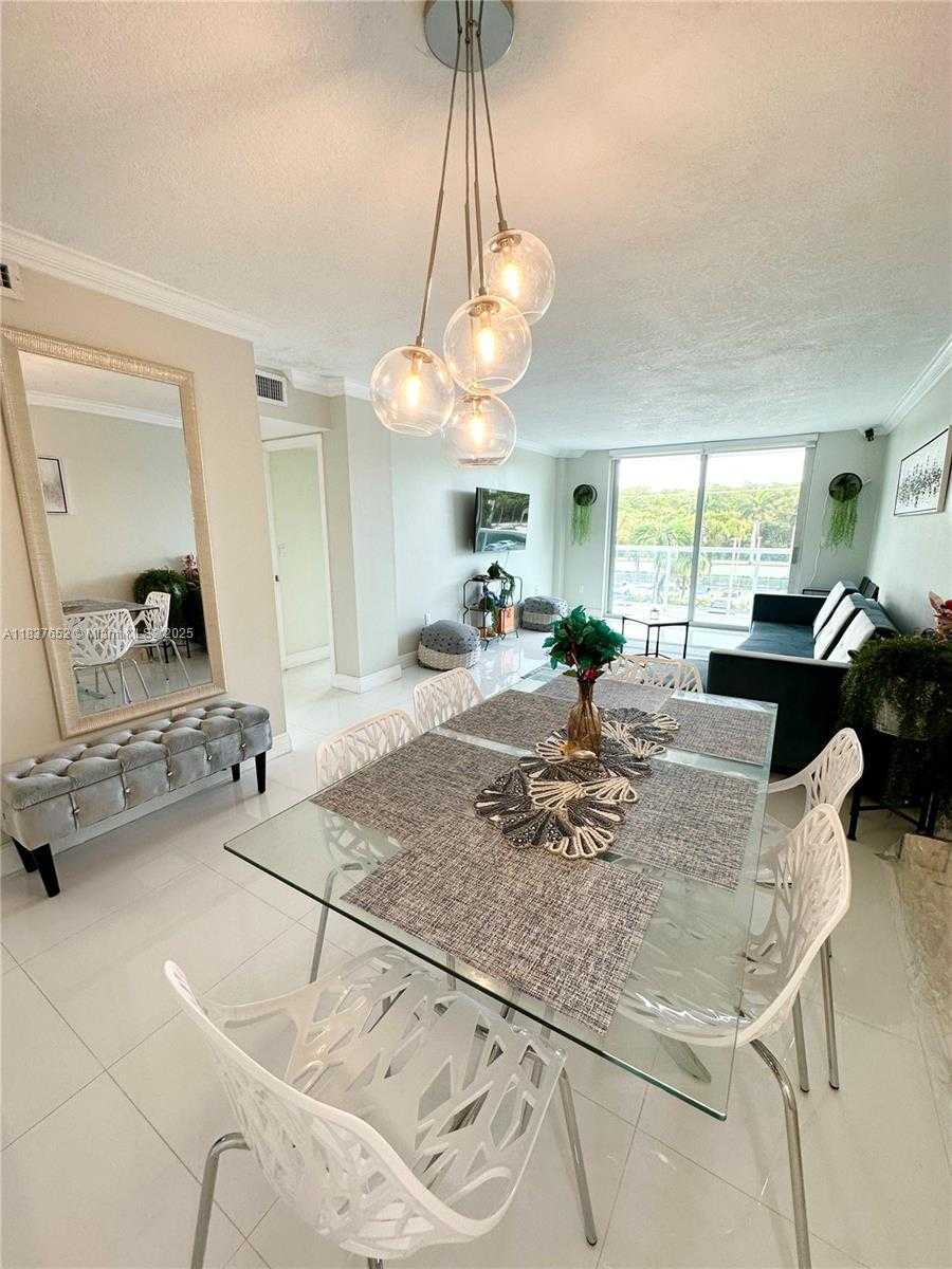 Small Image of 2841 NORTH EAST 163RD ST #304, North Miami Beach Number 2
